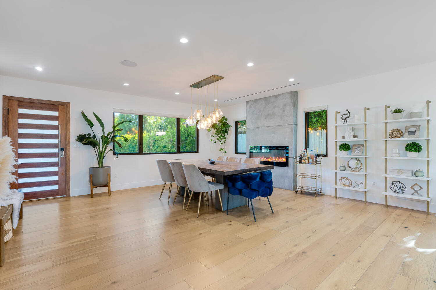 Erwin Modern | Photo 11