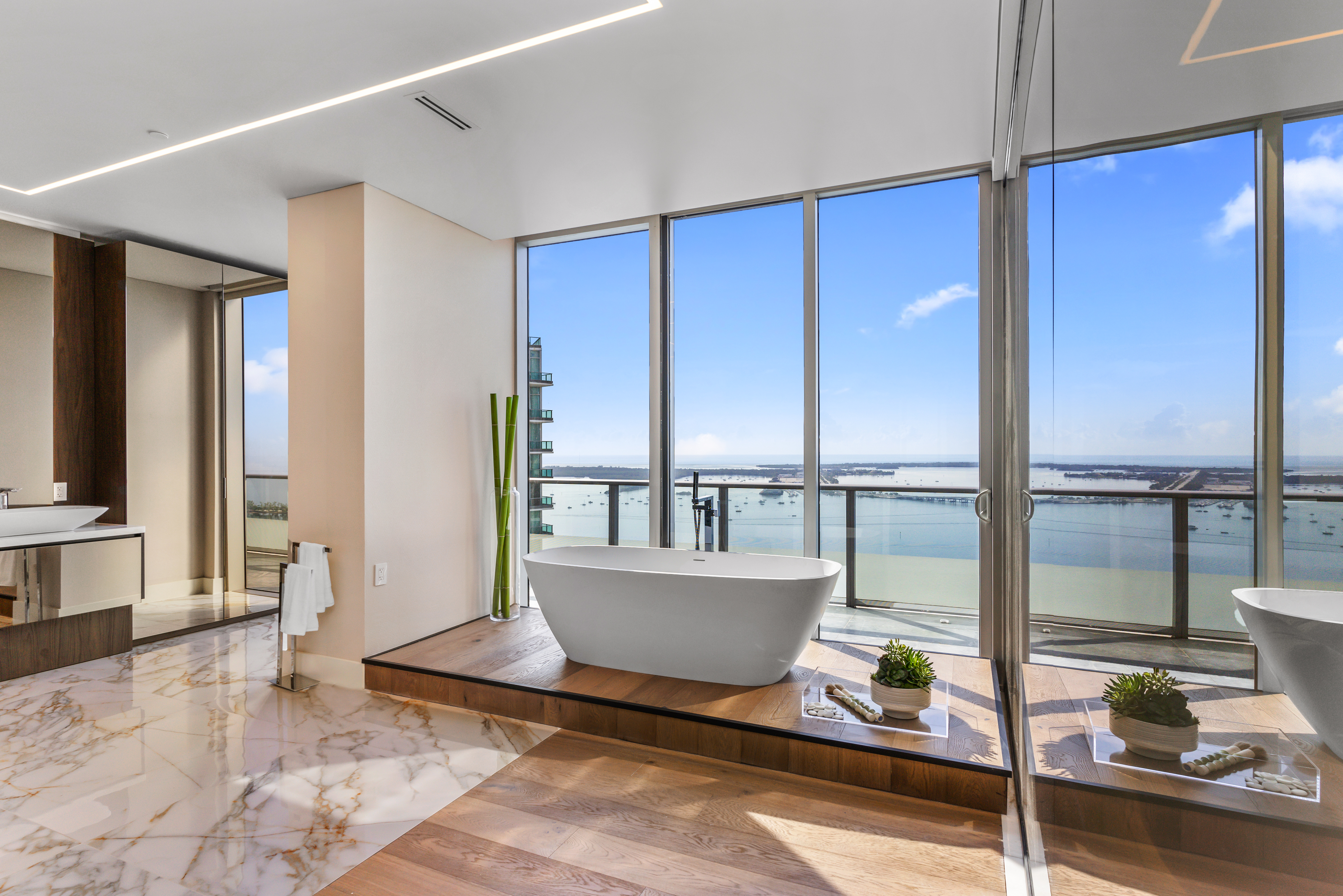 Infinity Penthouse | Photo 18
