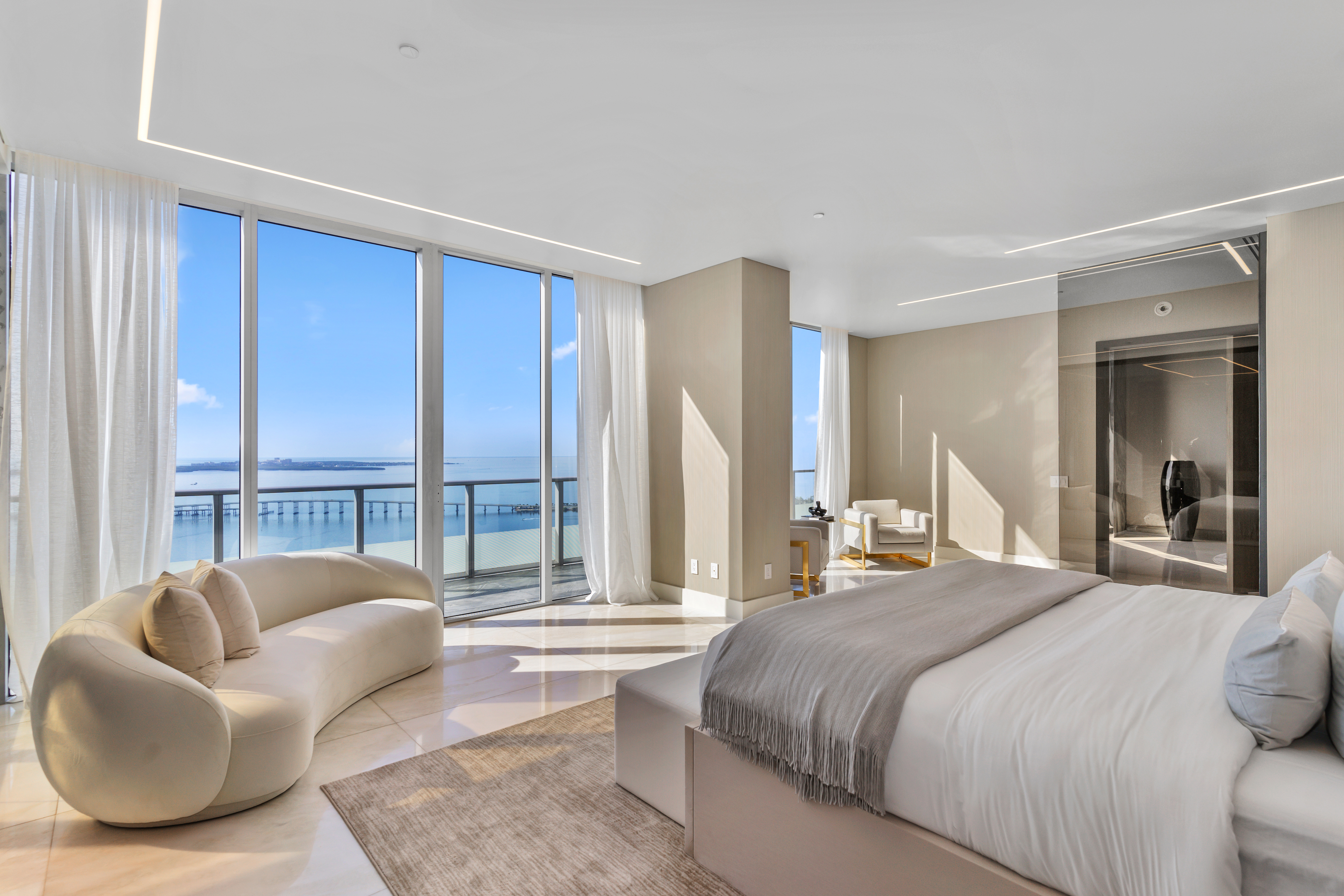 Infinity Penthouse | Photo 19