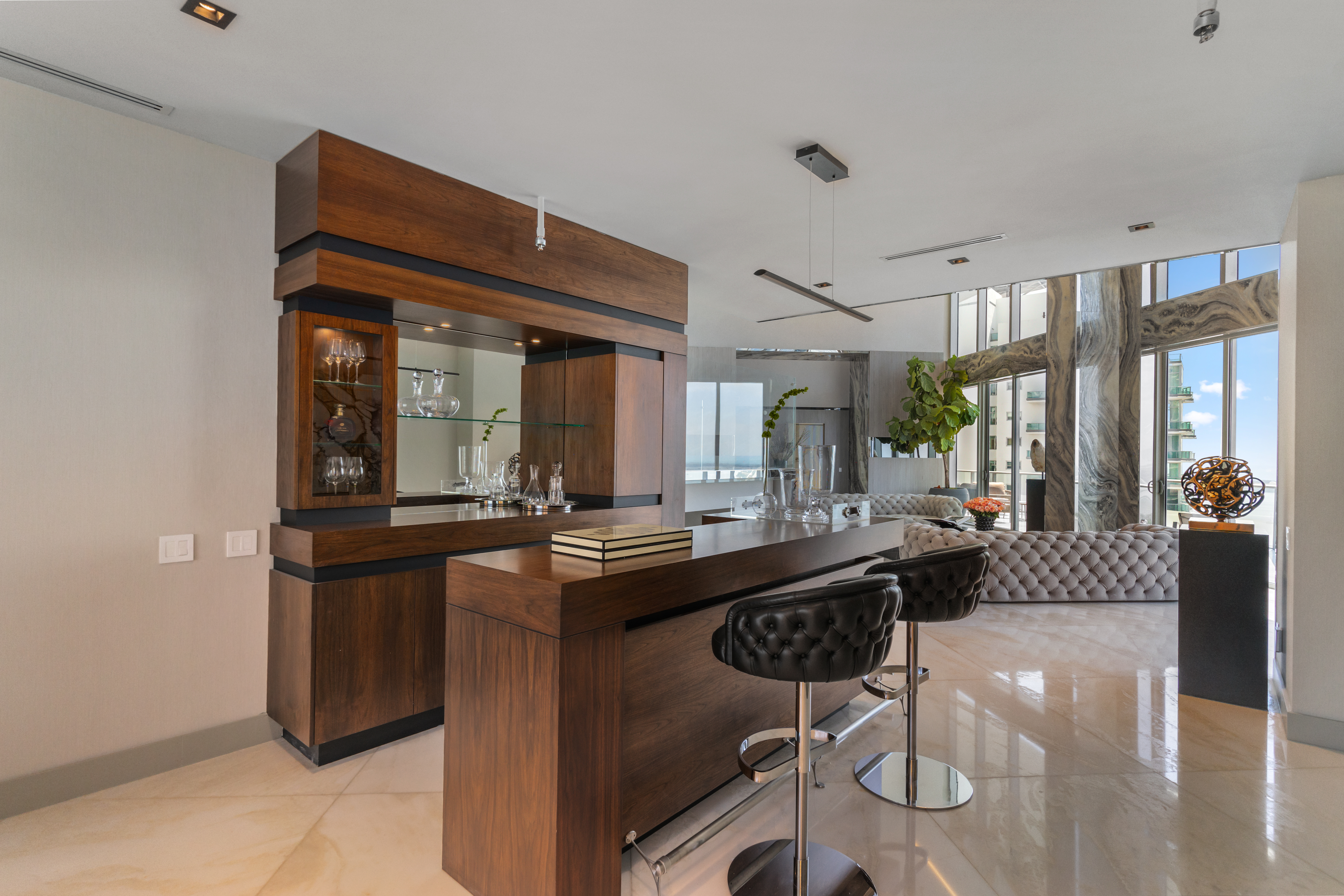 Infinity Penthouse | Photo 12