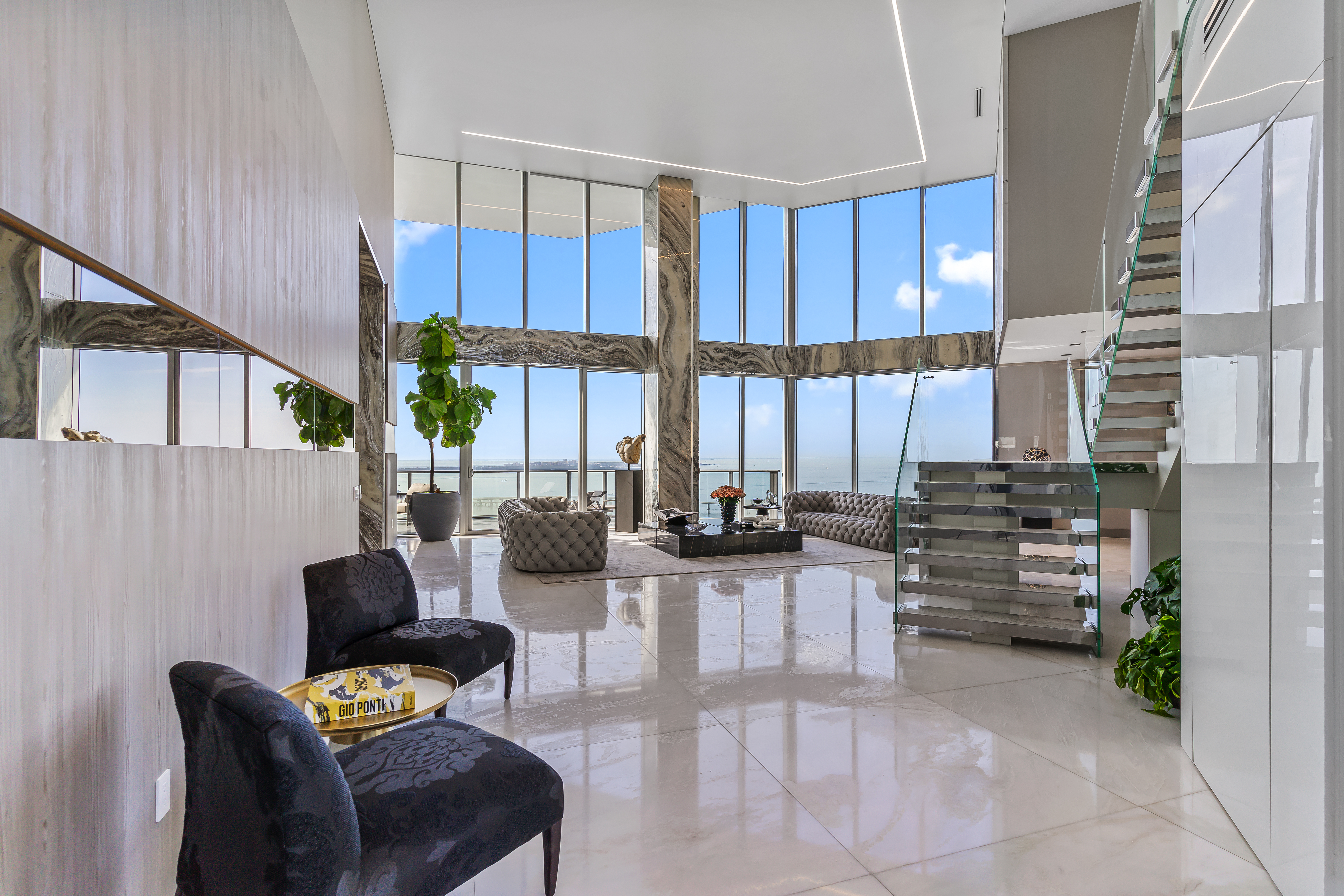 Infinity Penthouse | Photo 6