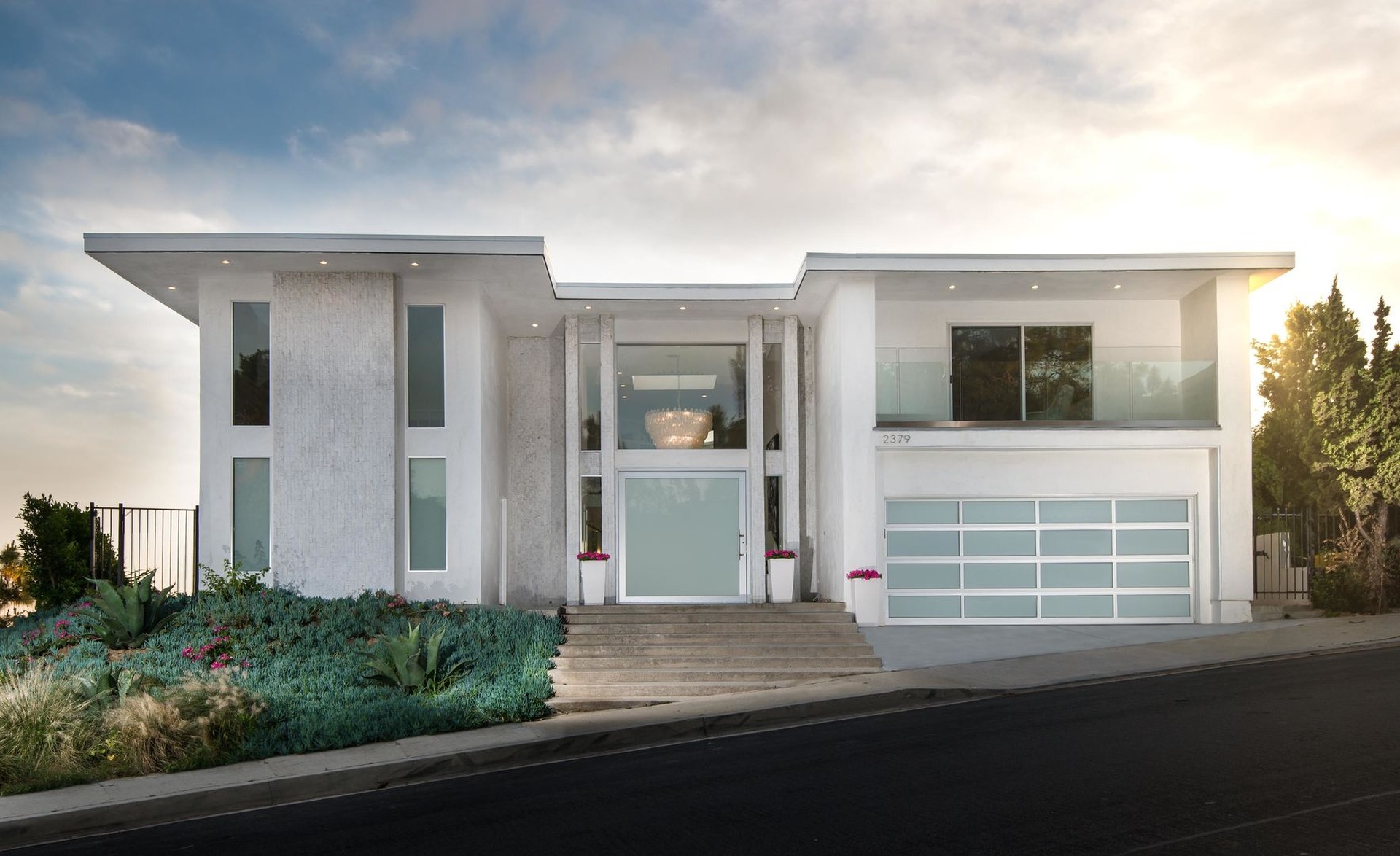 Venus Modern | Photo 11