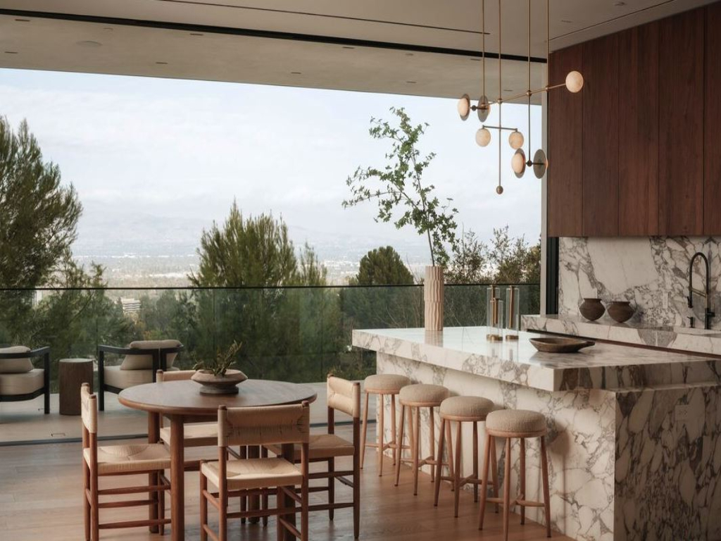 Royal Oak | Photo 15