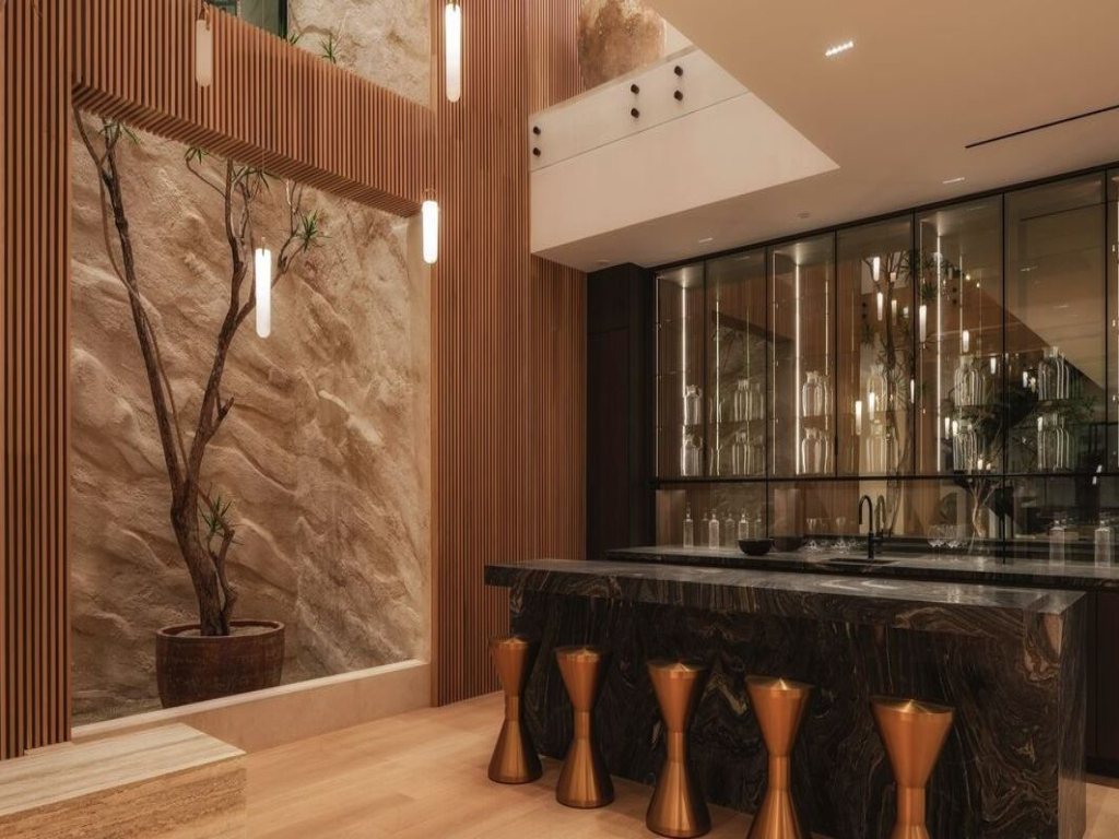 Royal Oak | Photo 16