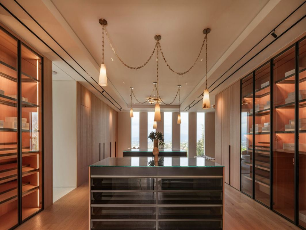 Royal Oak | Photo 29