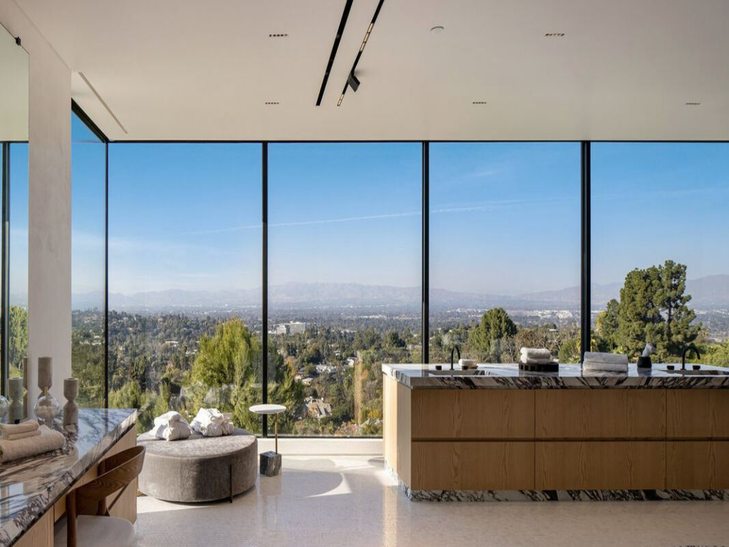 Royal Oak | Photo 27