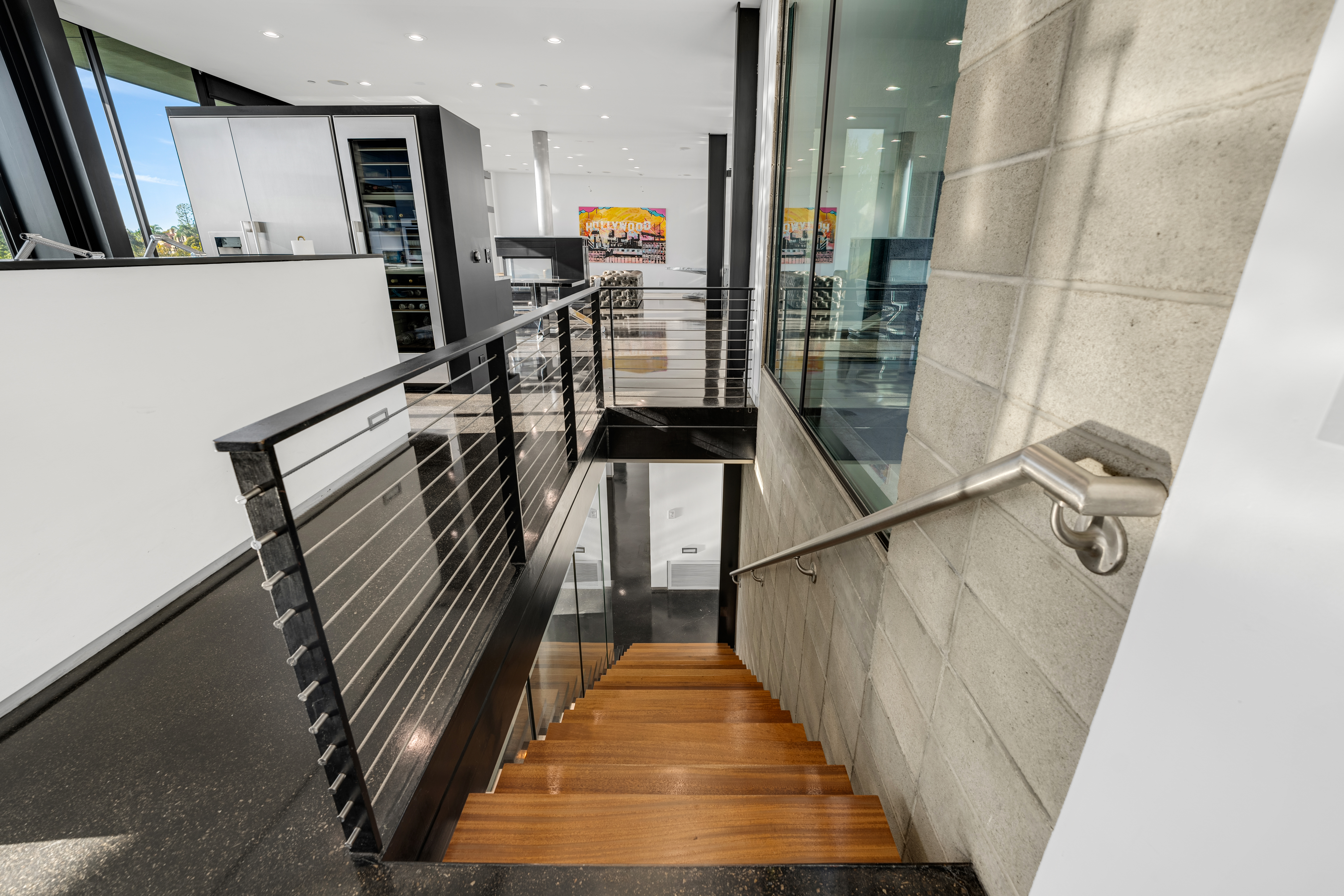 Glass Mansion | Photo 11