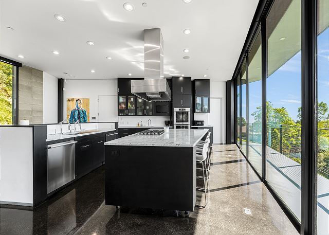 Glass Mansion 6