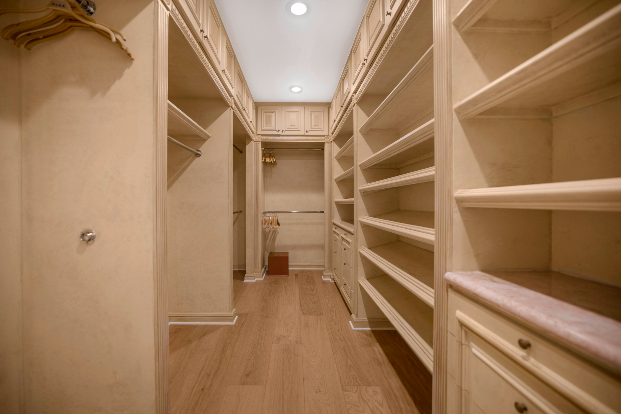 Wendover Mansion | Photo 33