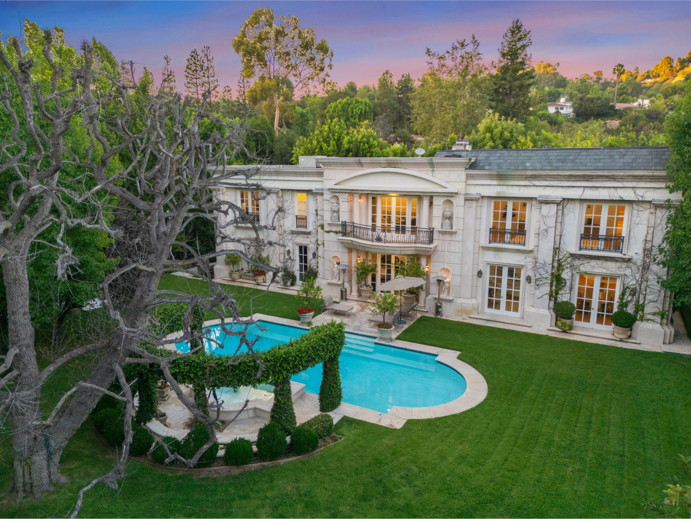 Wendover Mansion | Photo 6