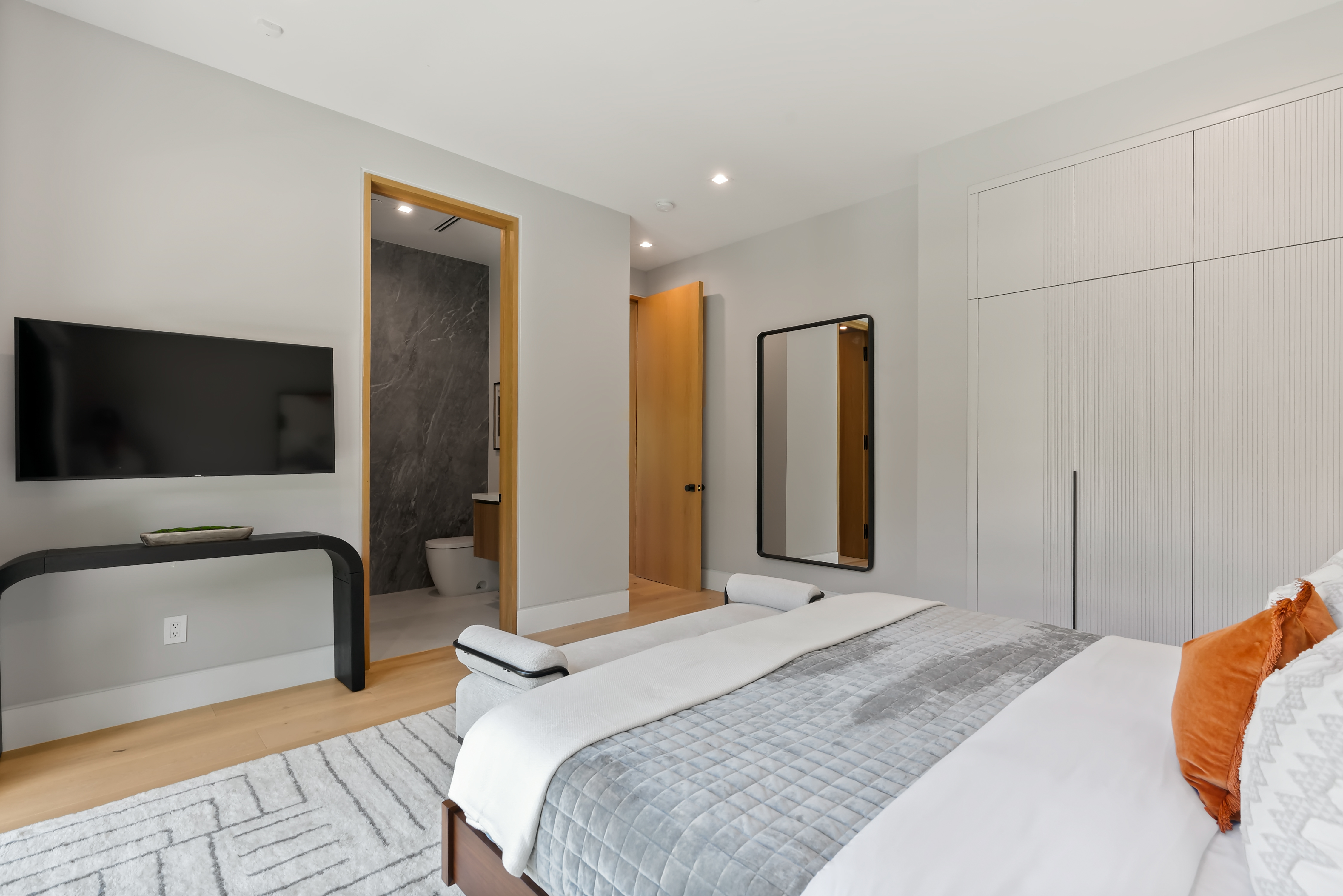 Linda Flora | Photo 23