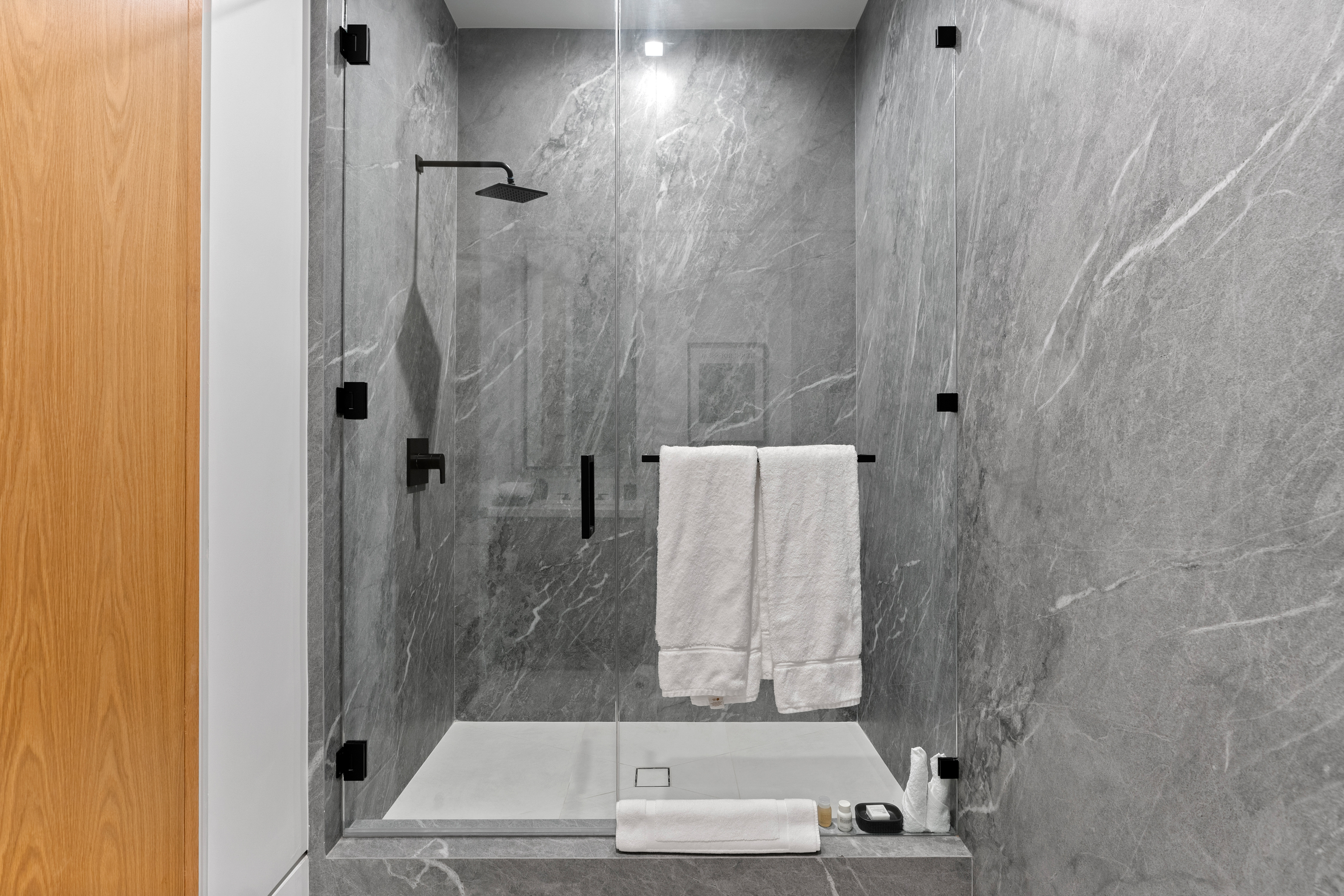 Linda Flora | Photo 28