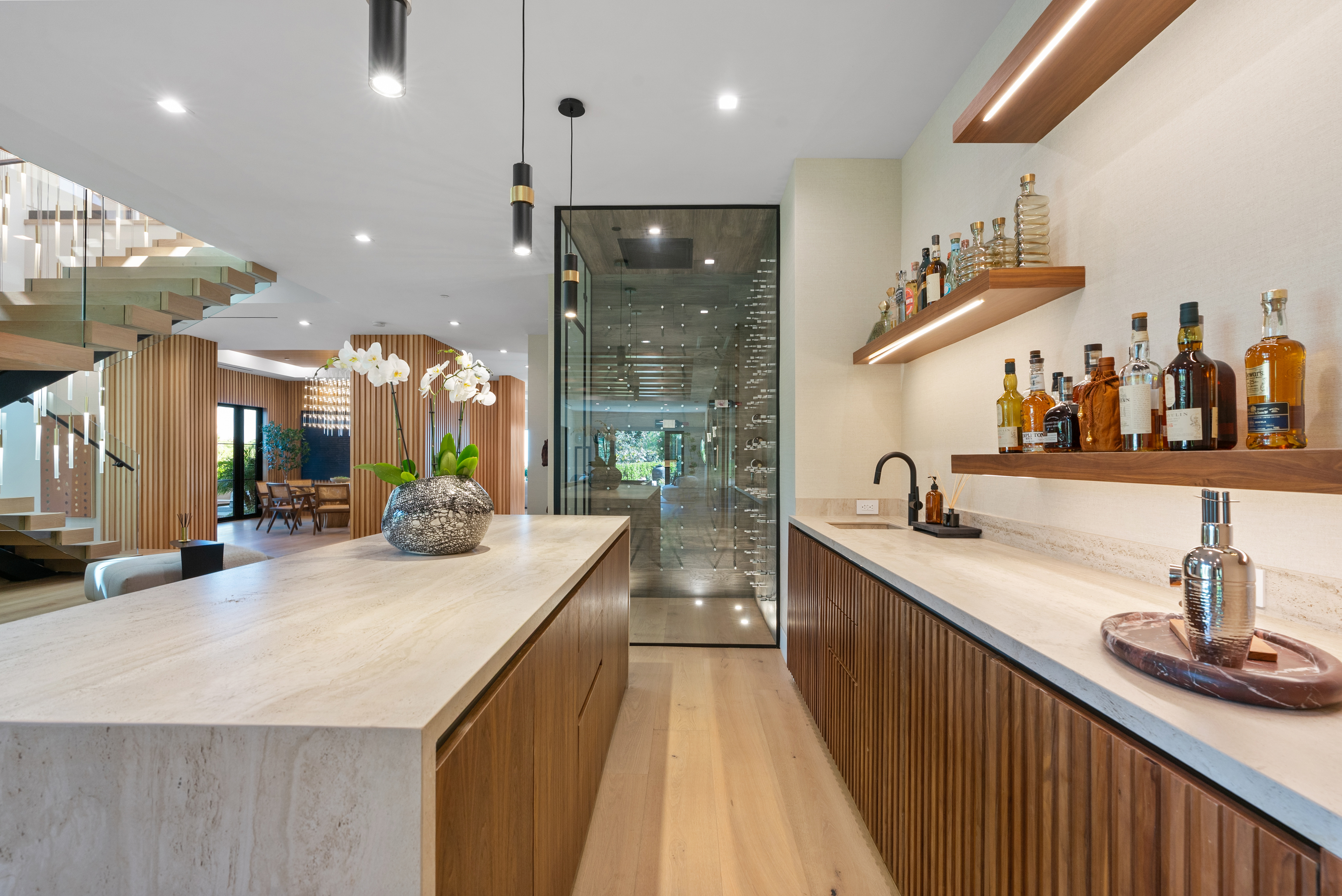 Linda Flora | Photo 17