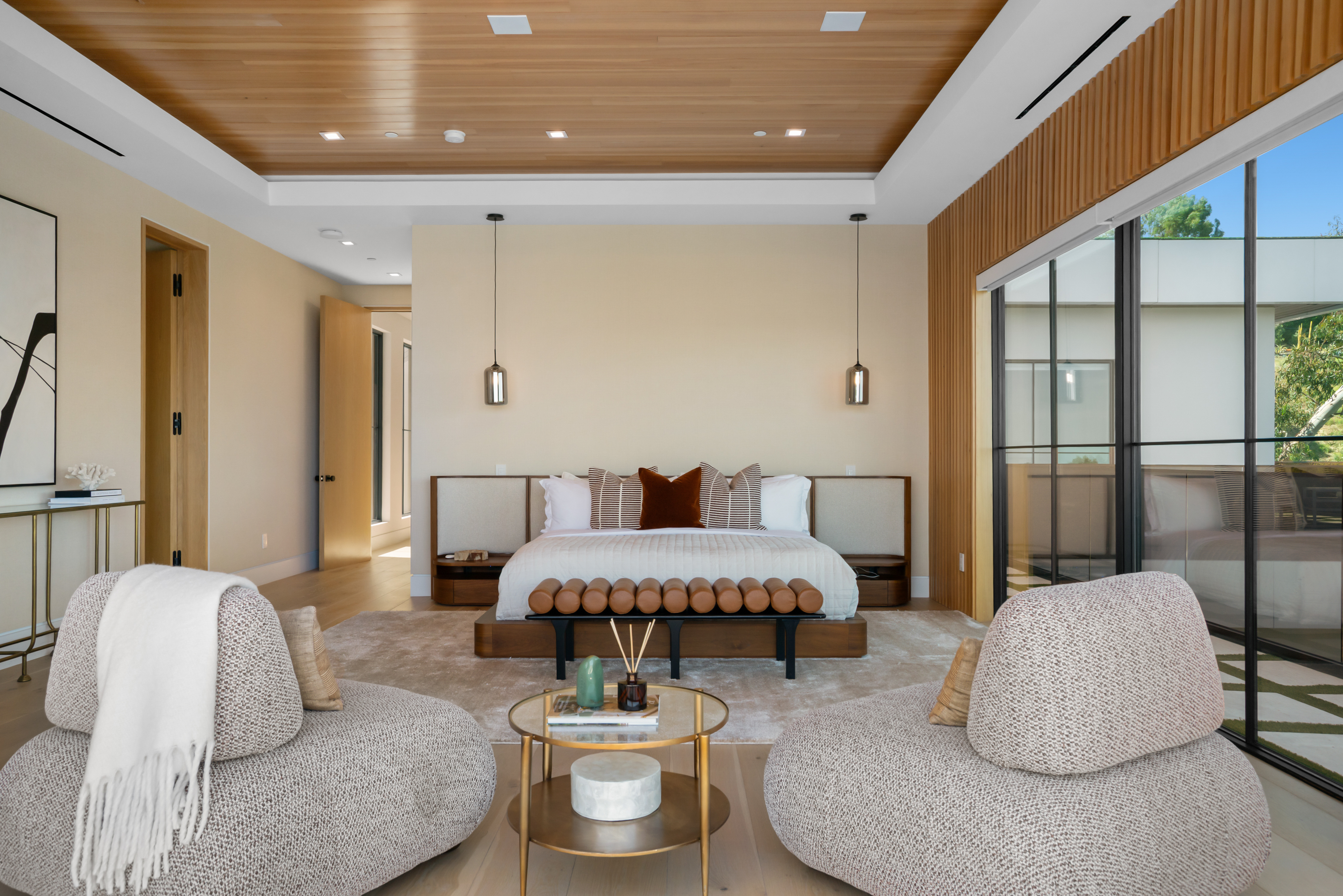 Linda Flora | Photo 32