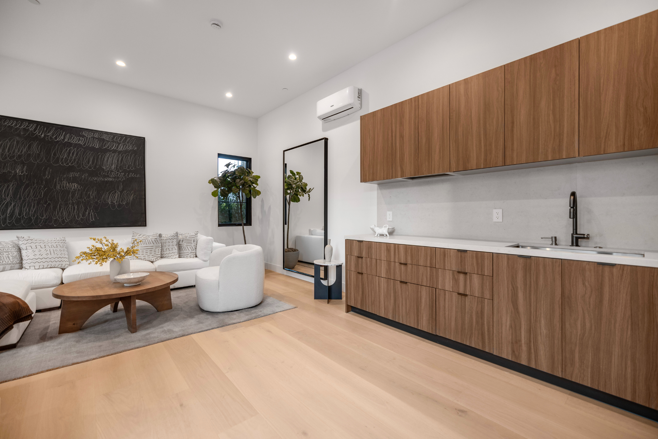 Colfax Estate | Photo 23