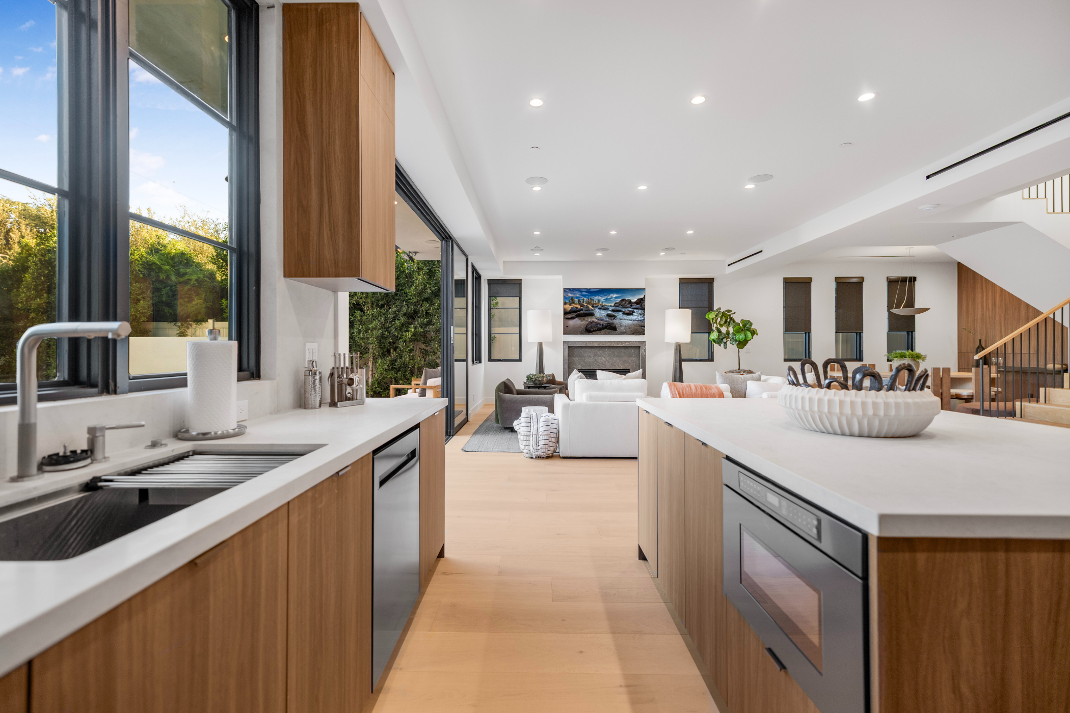 Colfax Estate | Photo 17