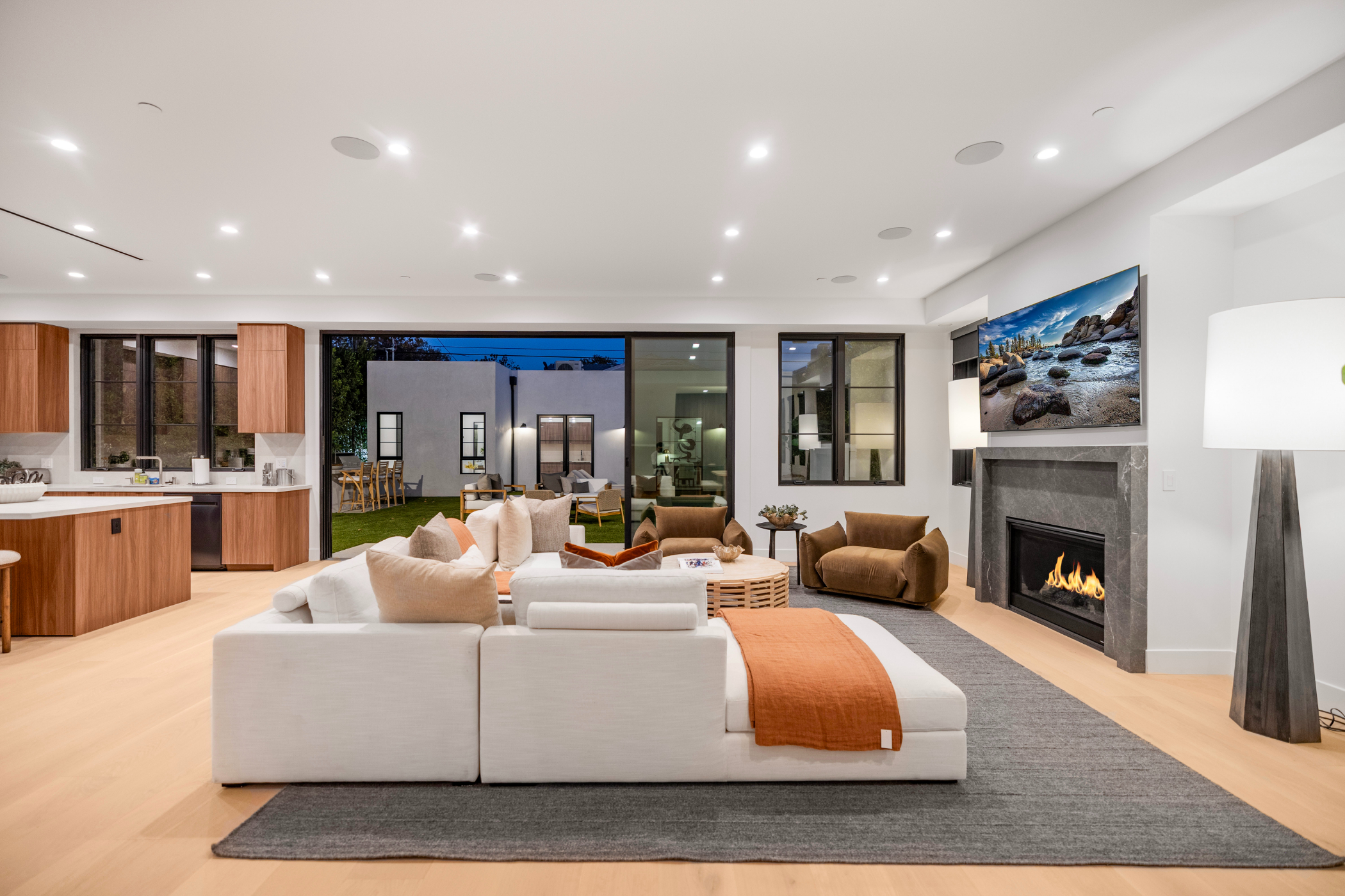 Colfax Estate | Photo 45