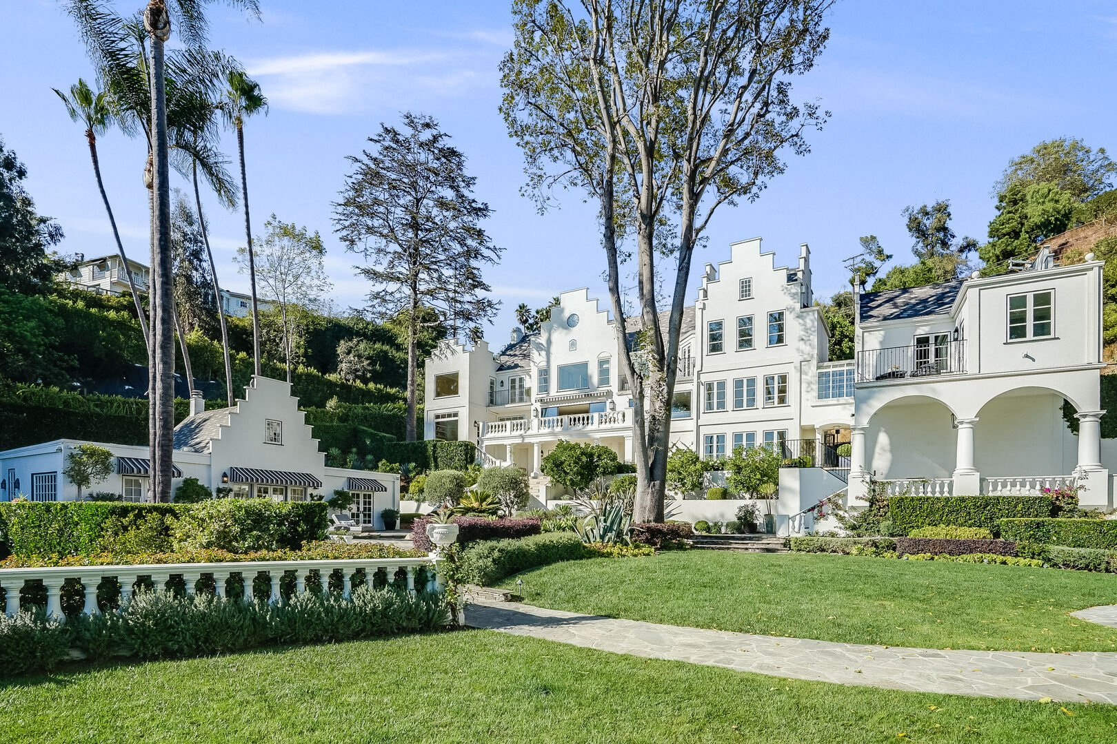 Summitridge Villa | Photo 9