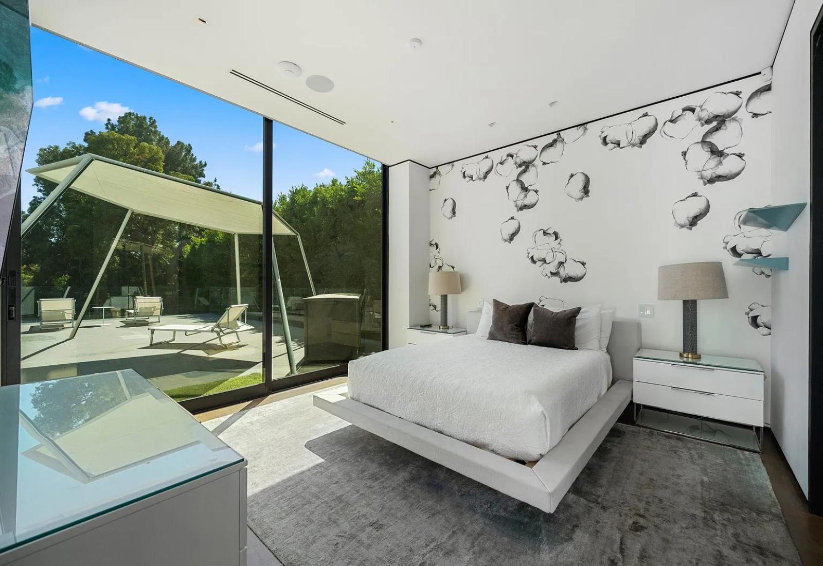 Rexford Modern | Photo 18