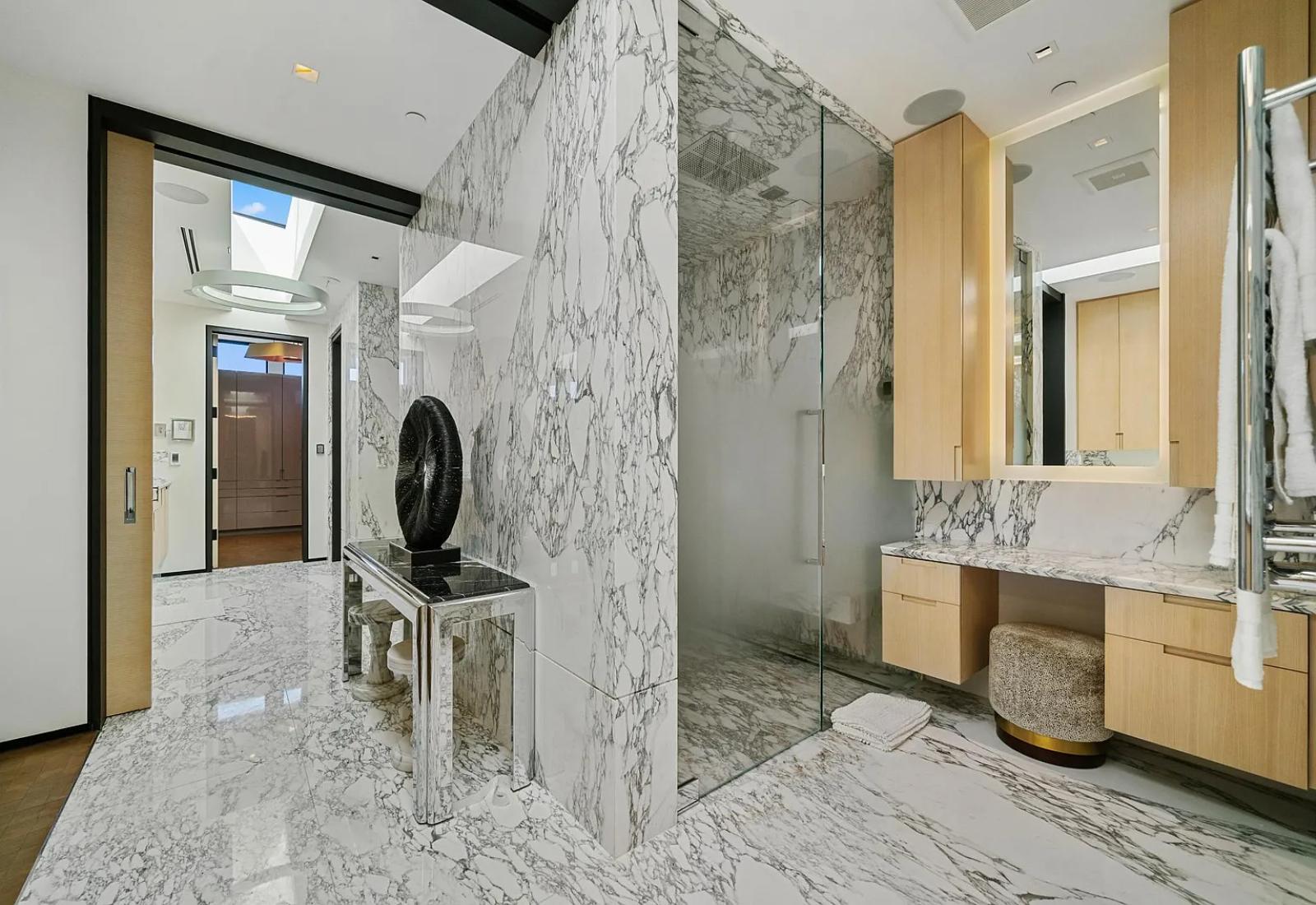 Rexford Modern | Photo 38