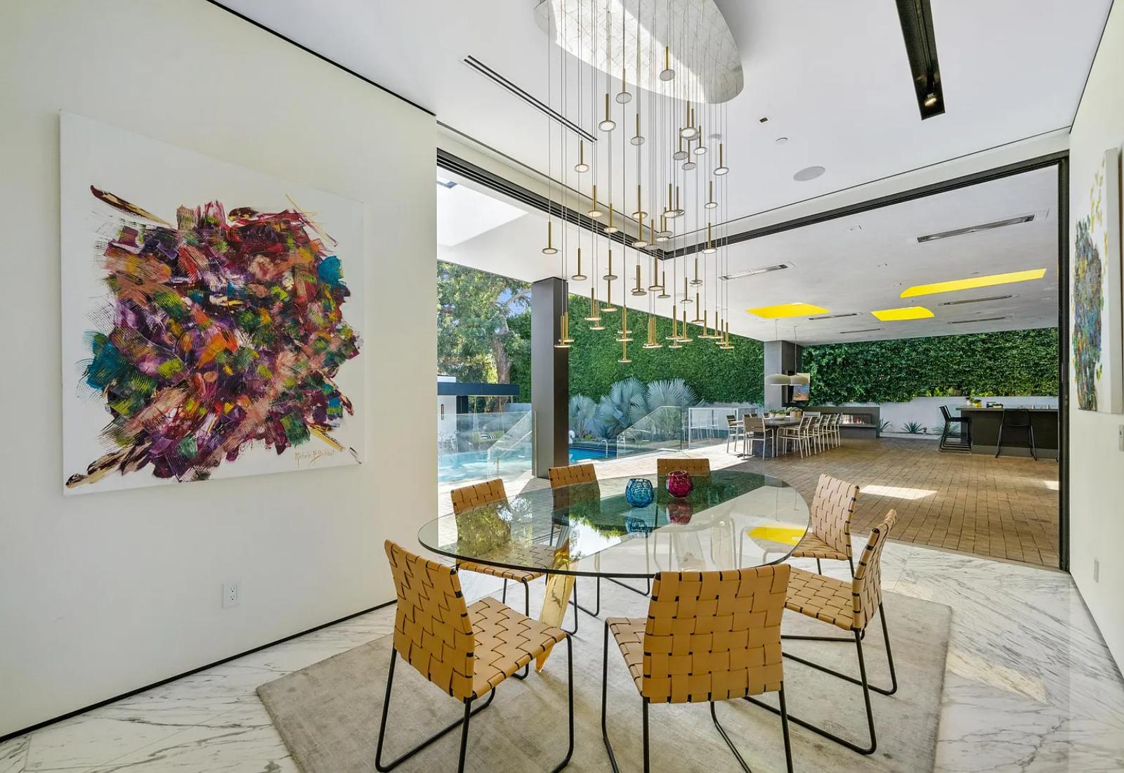 Rexford Modern | Photo 14