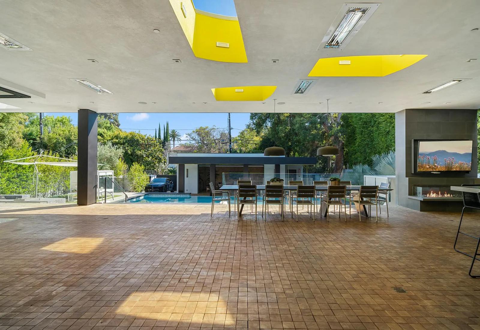 Rexford Modern | Photo 49