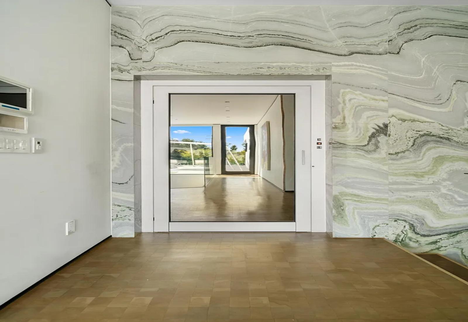 Rexford Modern | Photo 8