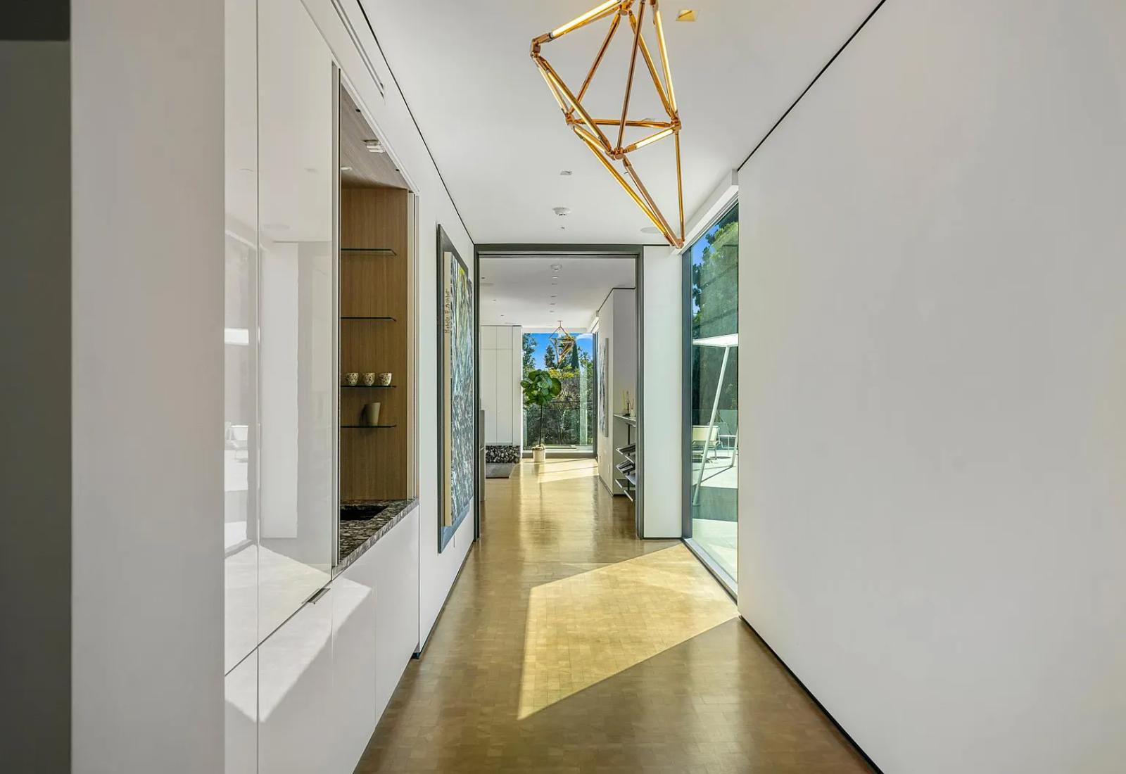 Rexford Modern | Photo 16