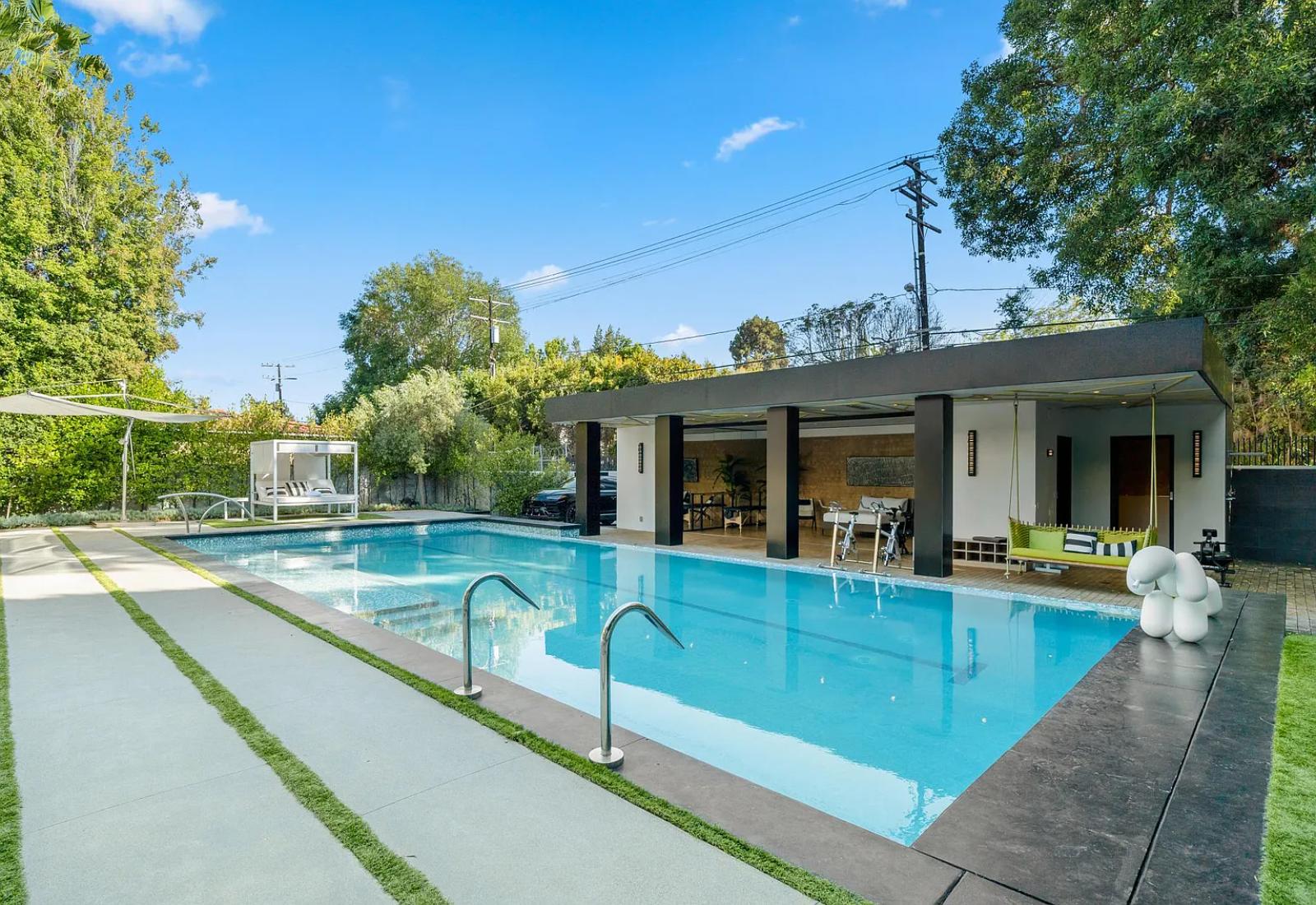 Rexford Modern | Photo 6