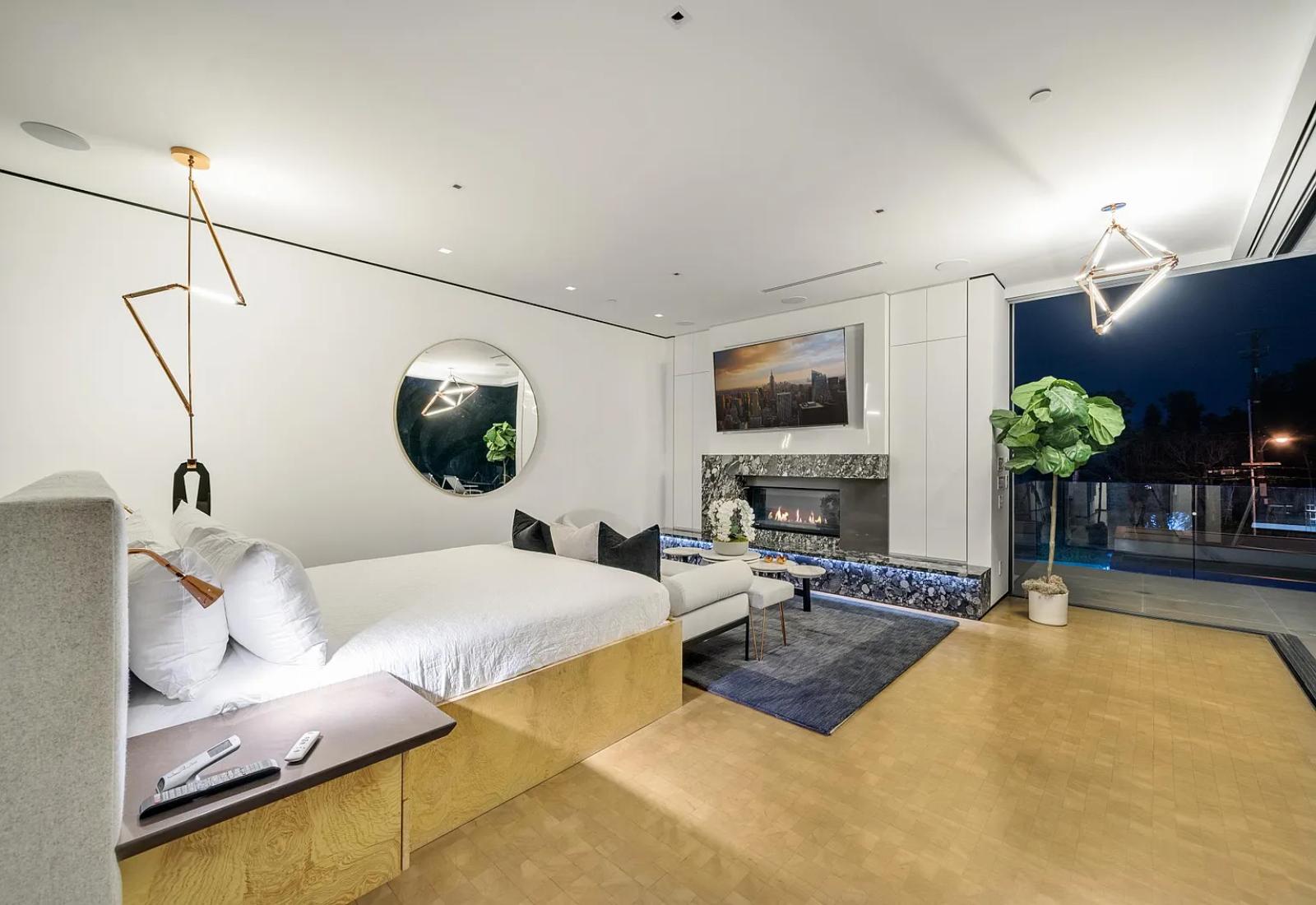 Rexford Modern | Photo 27