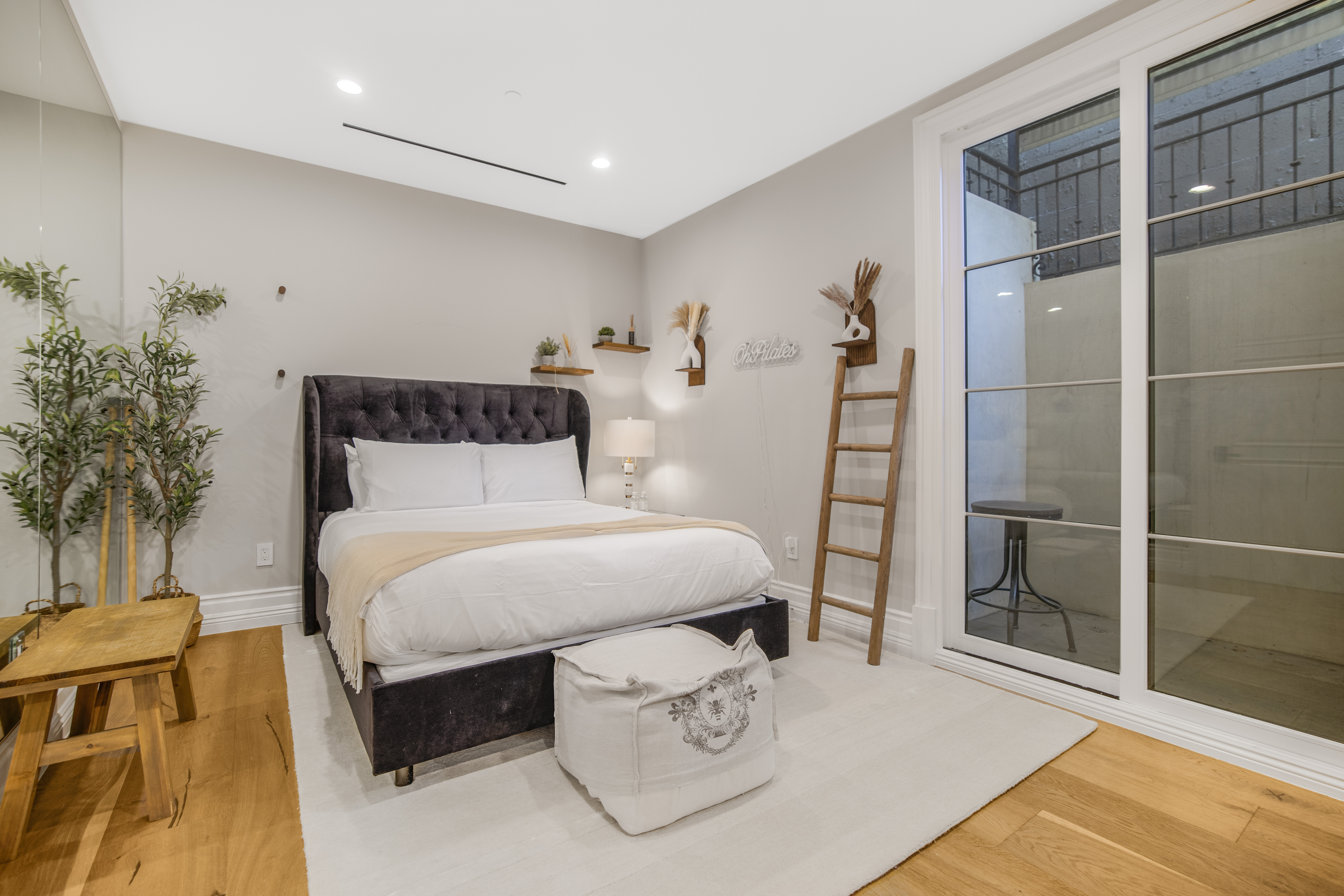 Spalding BH Mansion | Photo 52