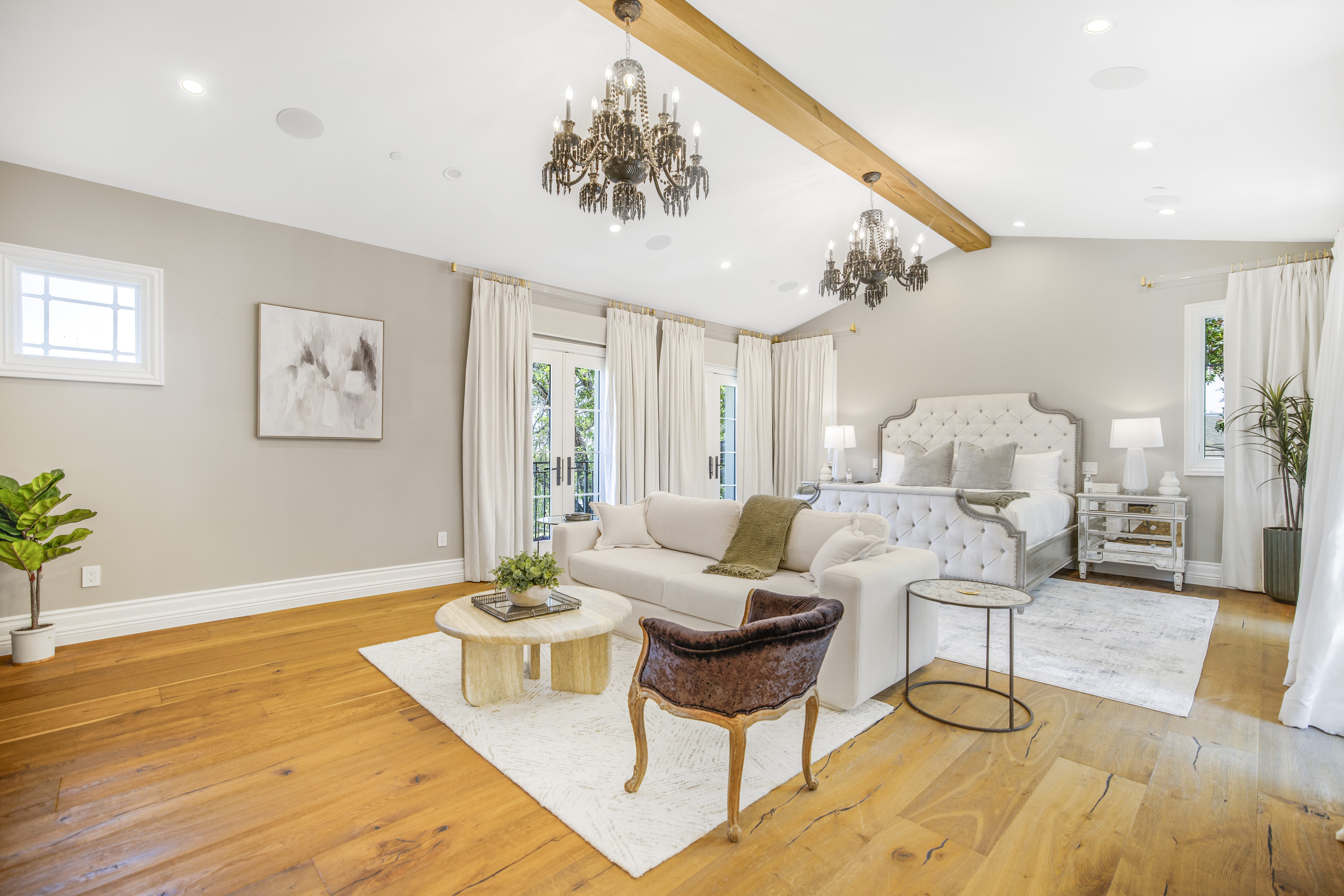 Spalding BH Mansion | Photo 32