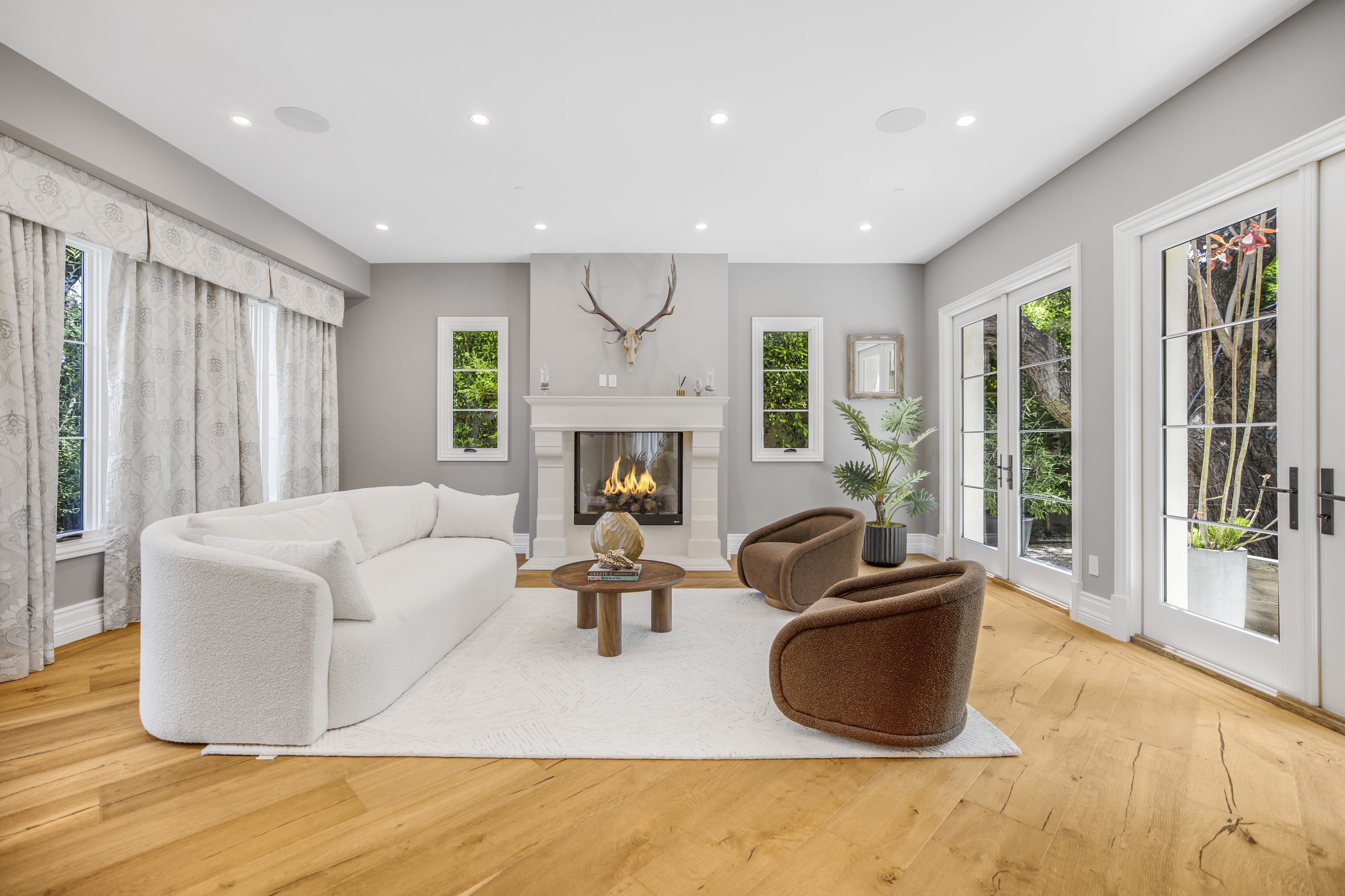 Spalding BH Mansion | Photo 27