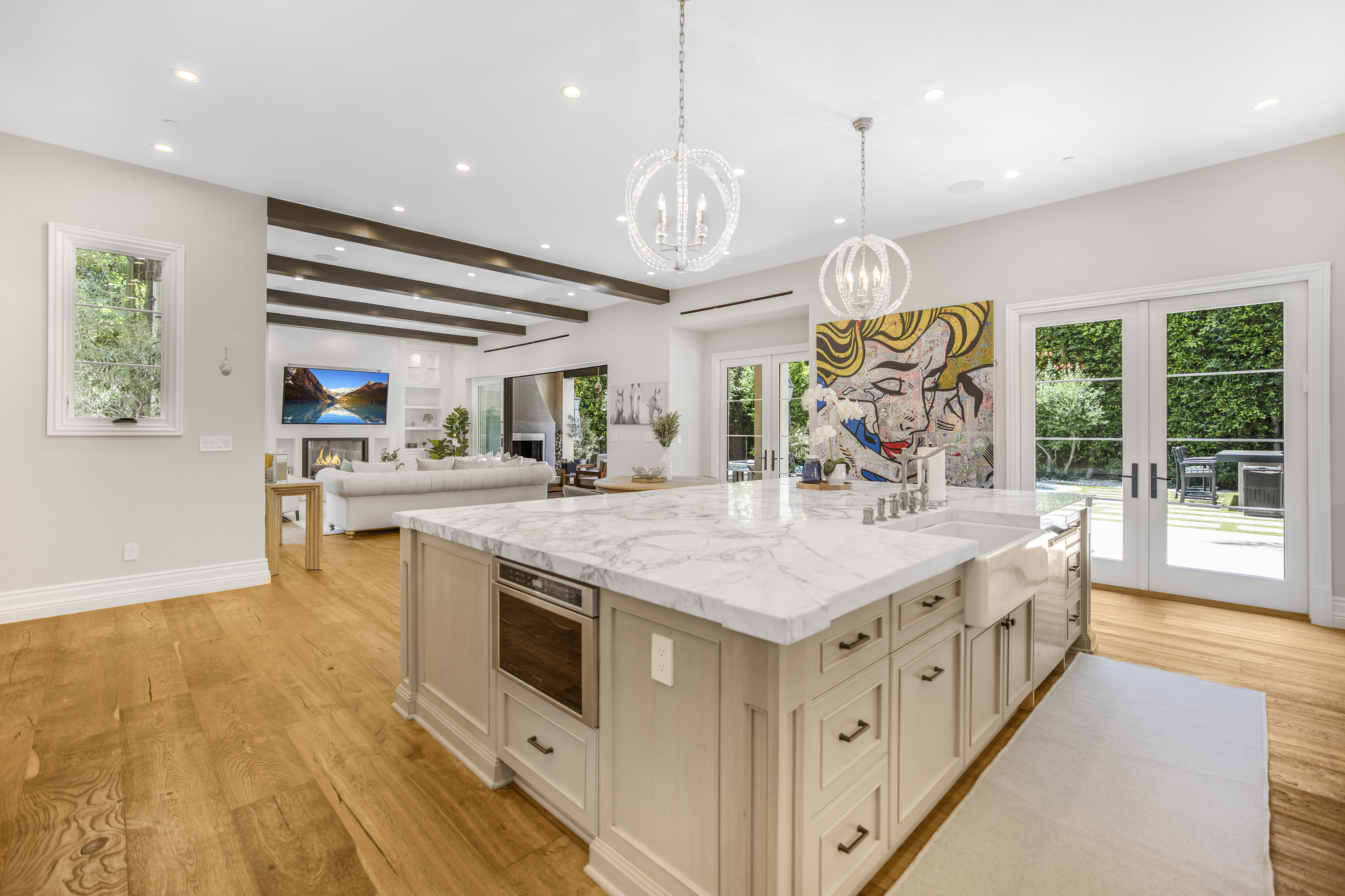 Spalding BH Mansion | Photo 16