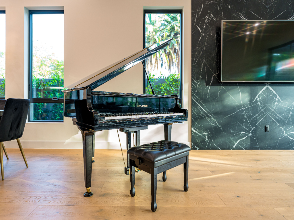 Lemona Ave | Photo 15