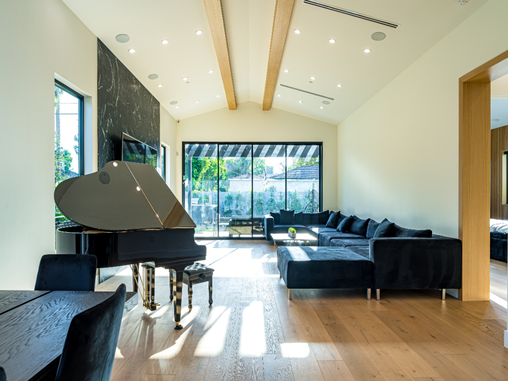 Lemona Ave | Photo 7