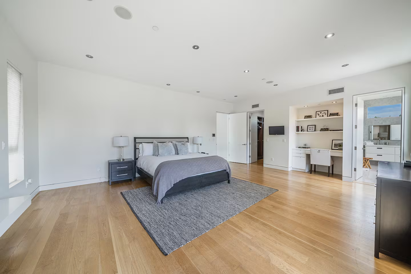 Drexel Modern | Photo 23