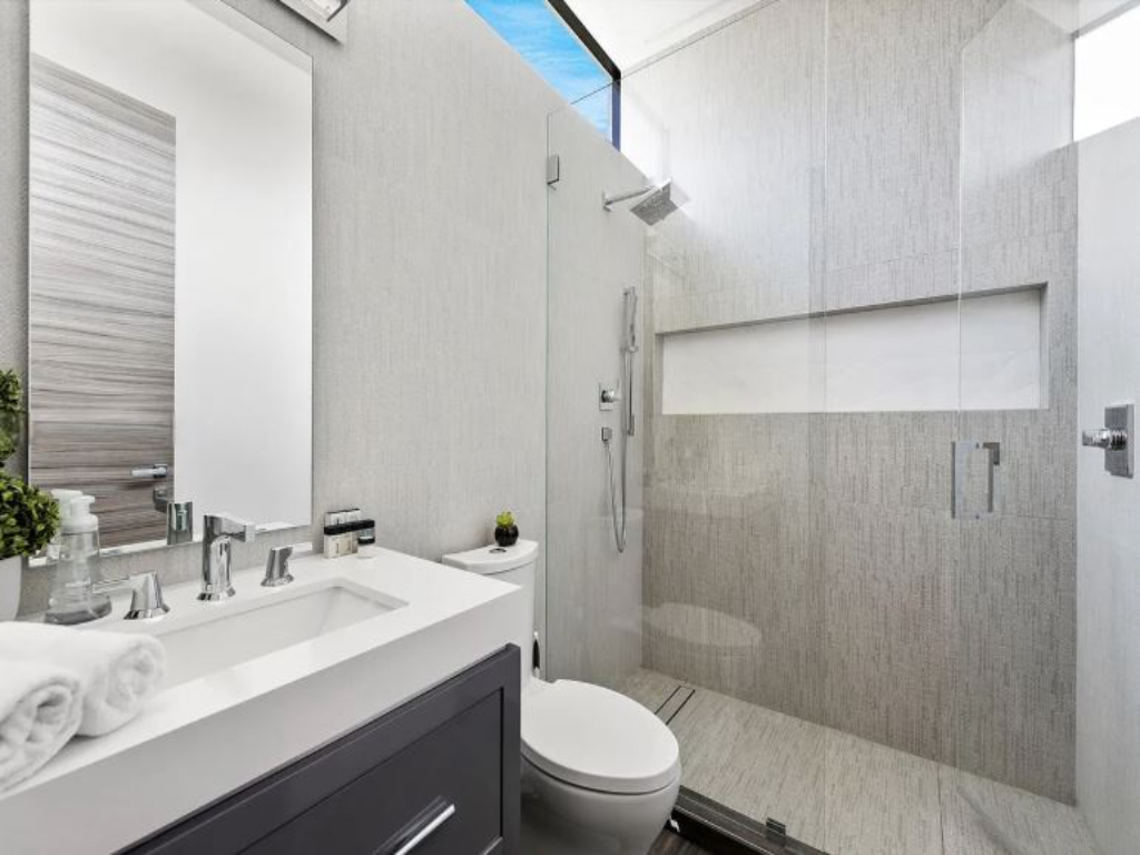 Bayview Drive | Photo 32