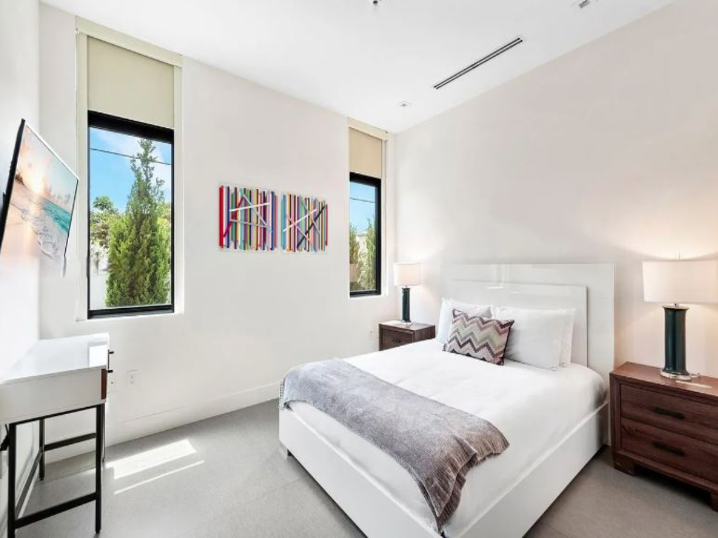 Bayview Drive | Photo 36