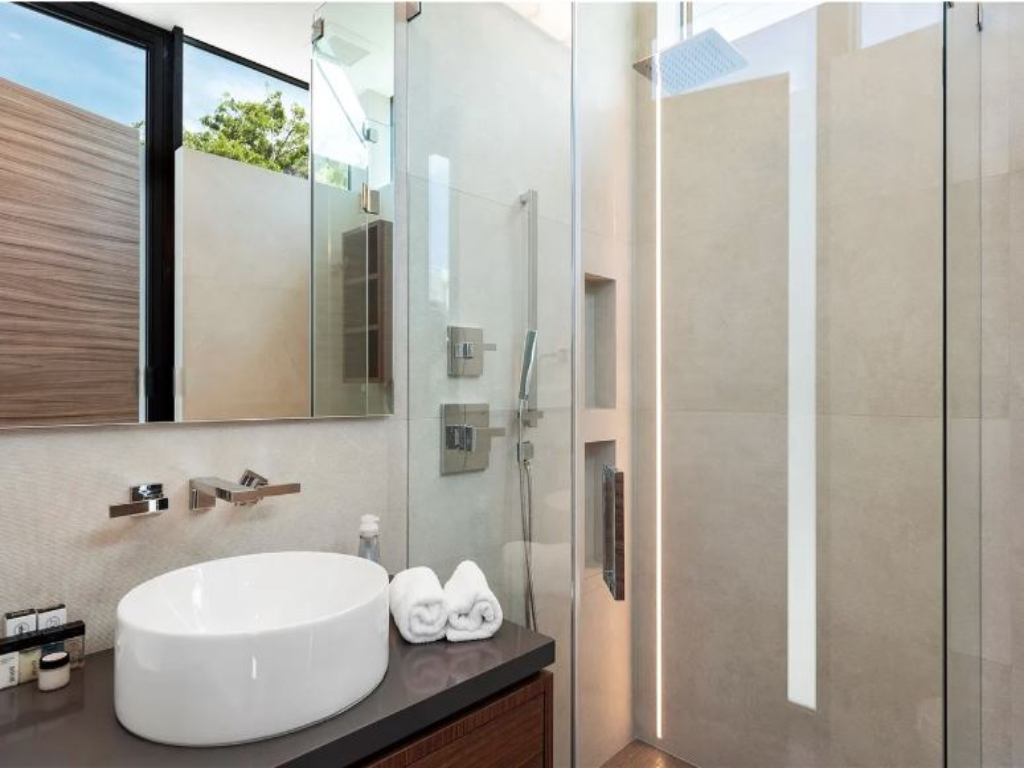 Bayview Drive | Photo 38