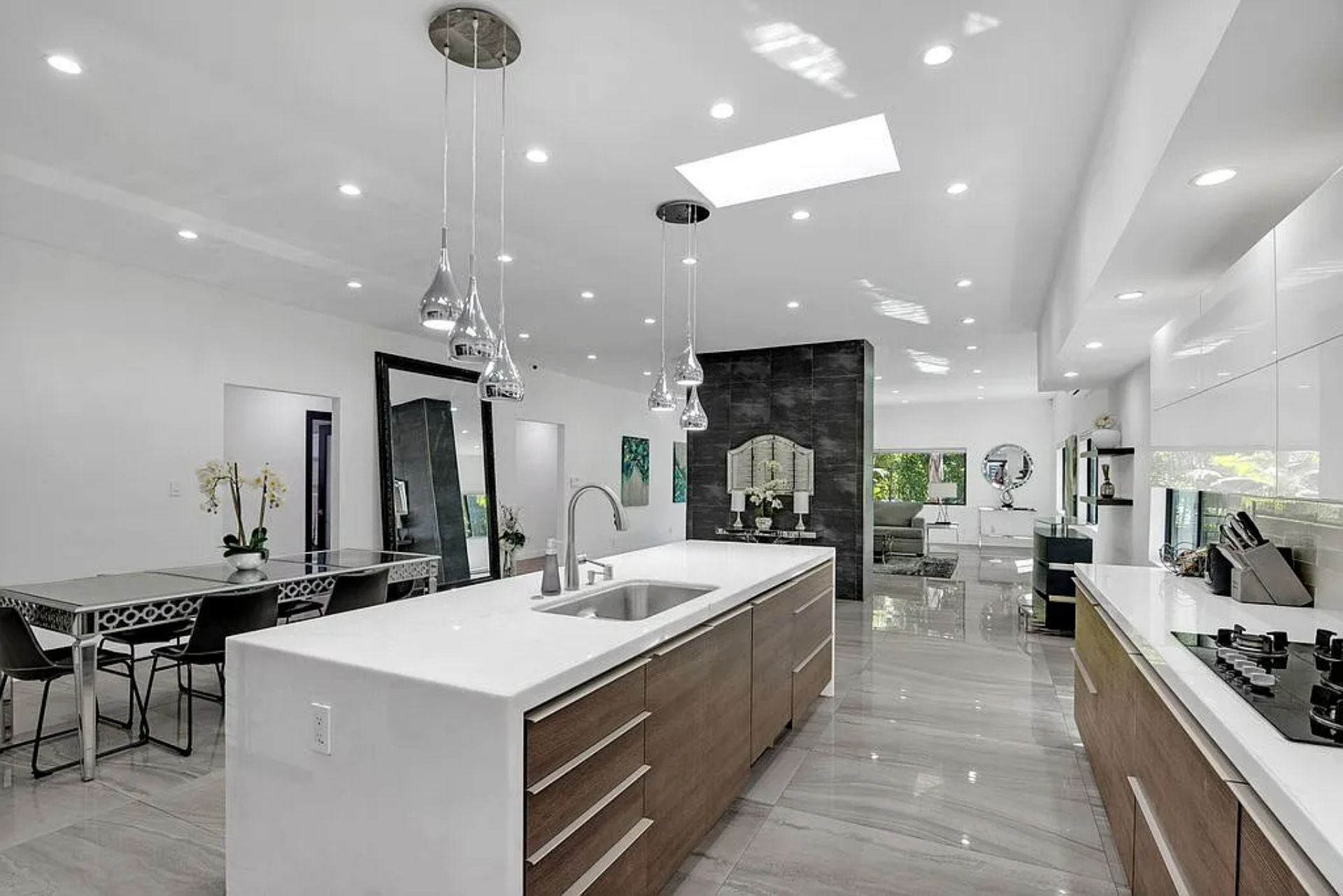 Mansfield Modern | Photo 11