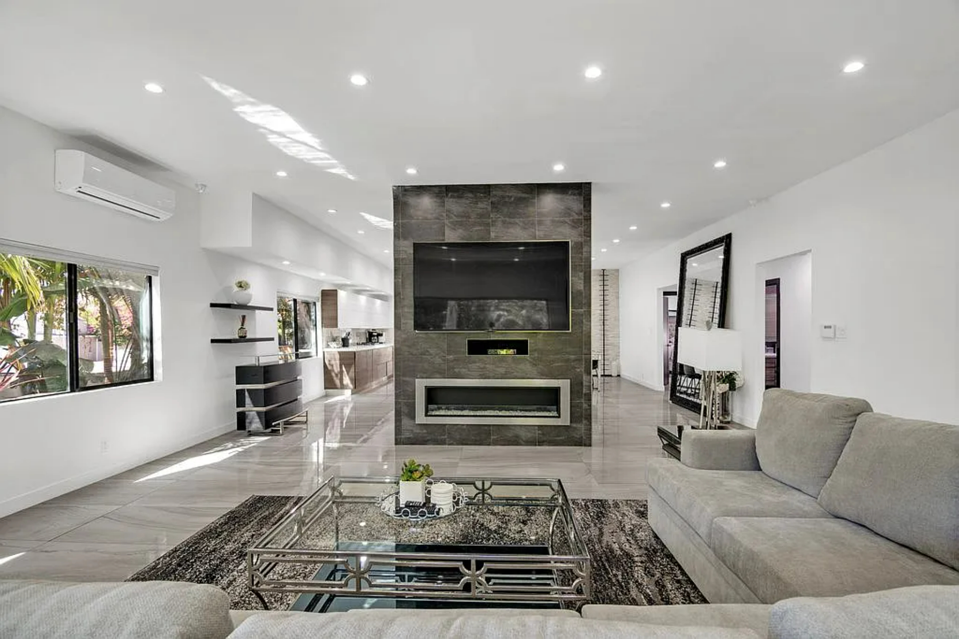 Mansfield Modern | Photo 3