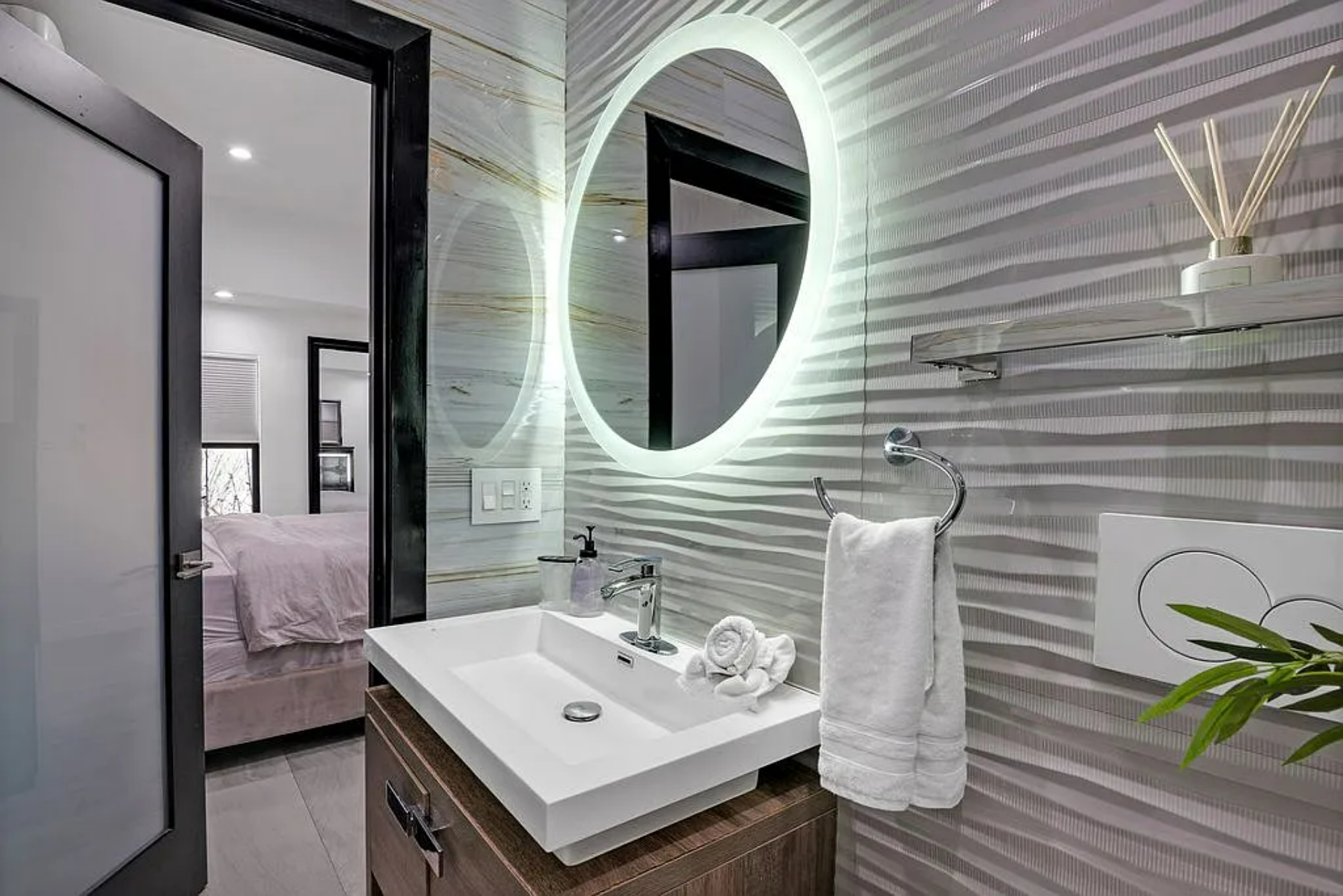 Mansfield Modern | Photo 18