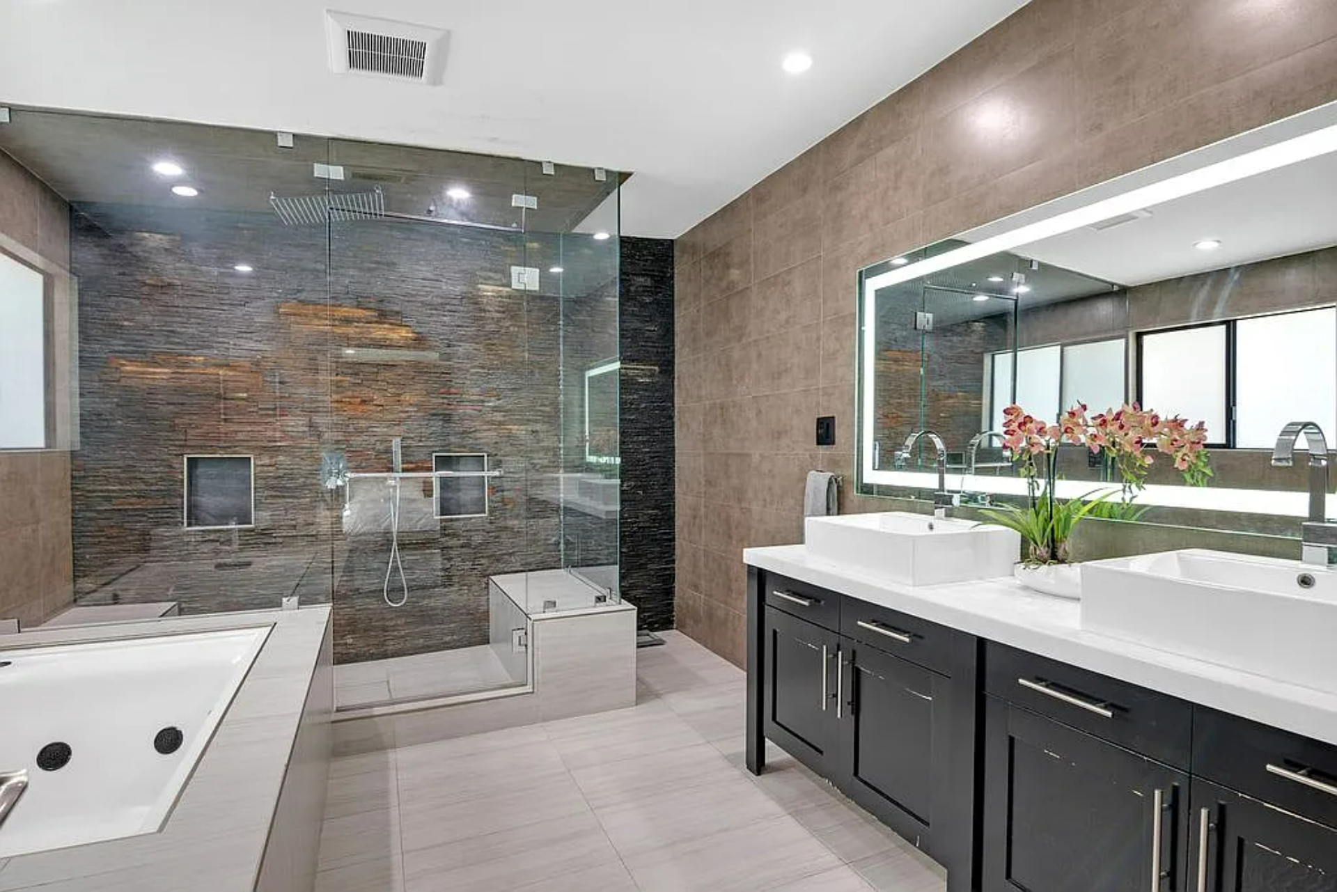 Mansfield Modern | Photo 27