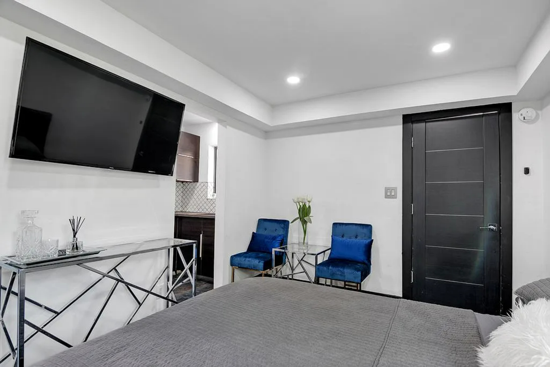 Mansfield Modern | Photo 17