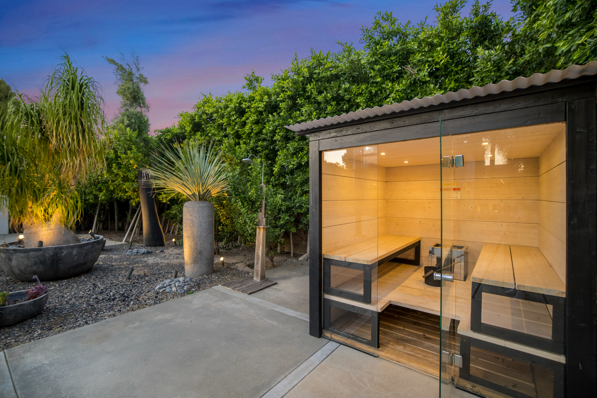 Louise Modern | Photo 67