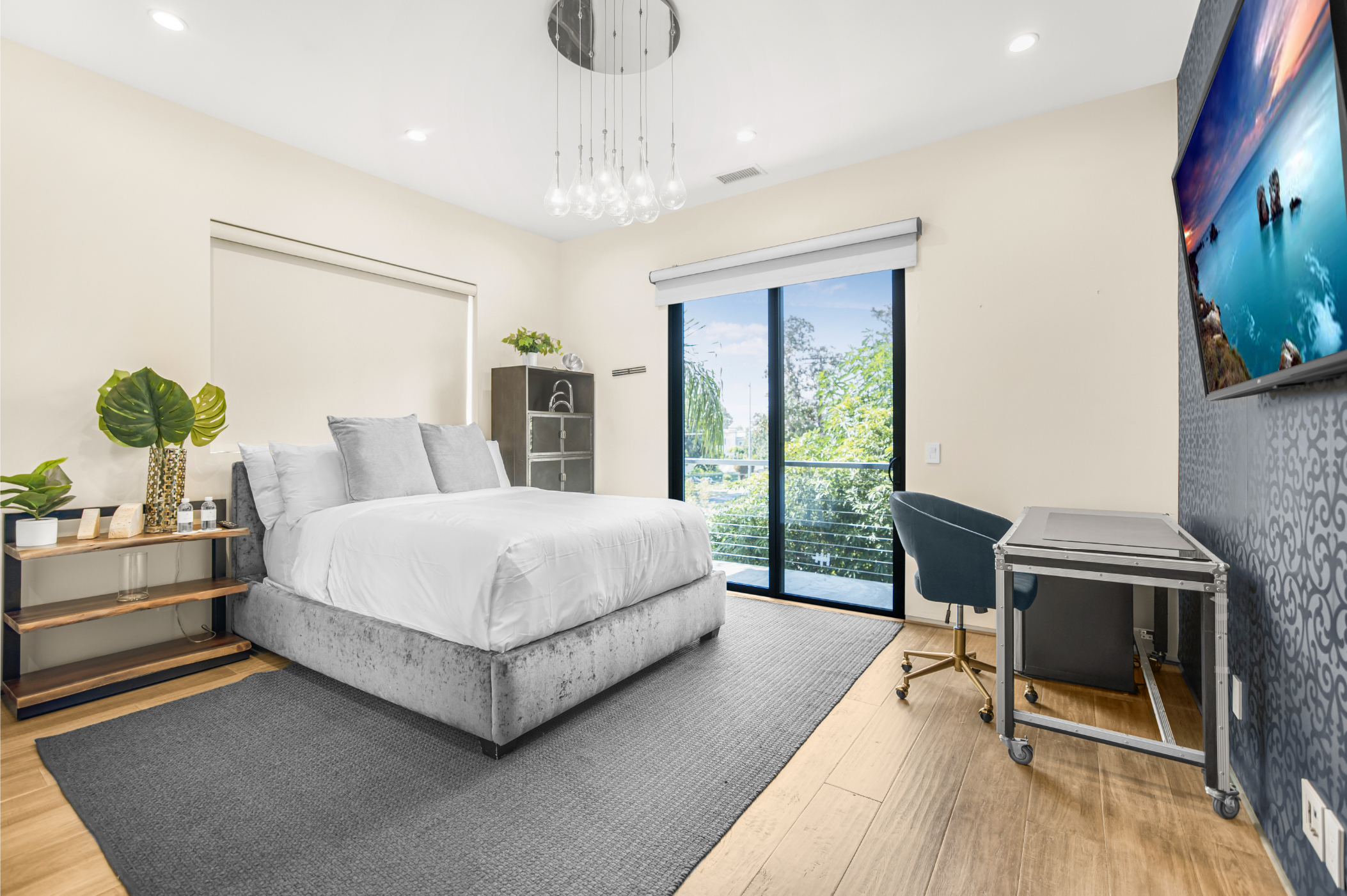 Louise Modern | Photo 39