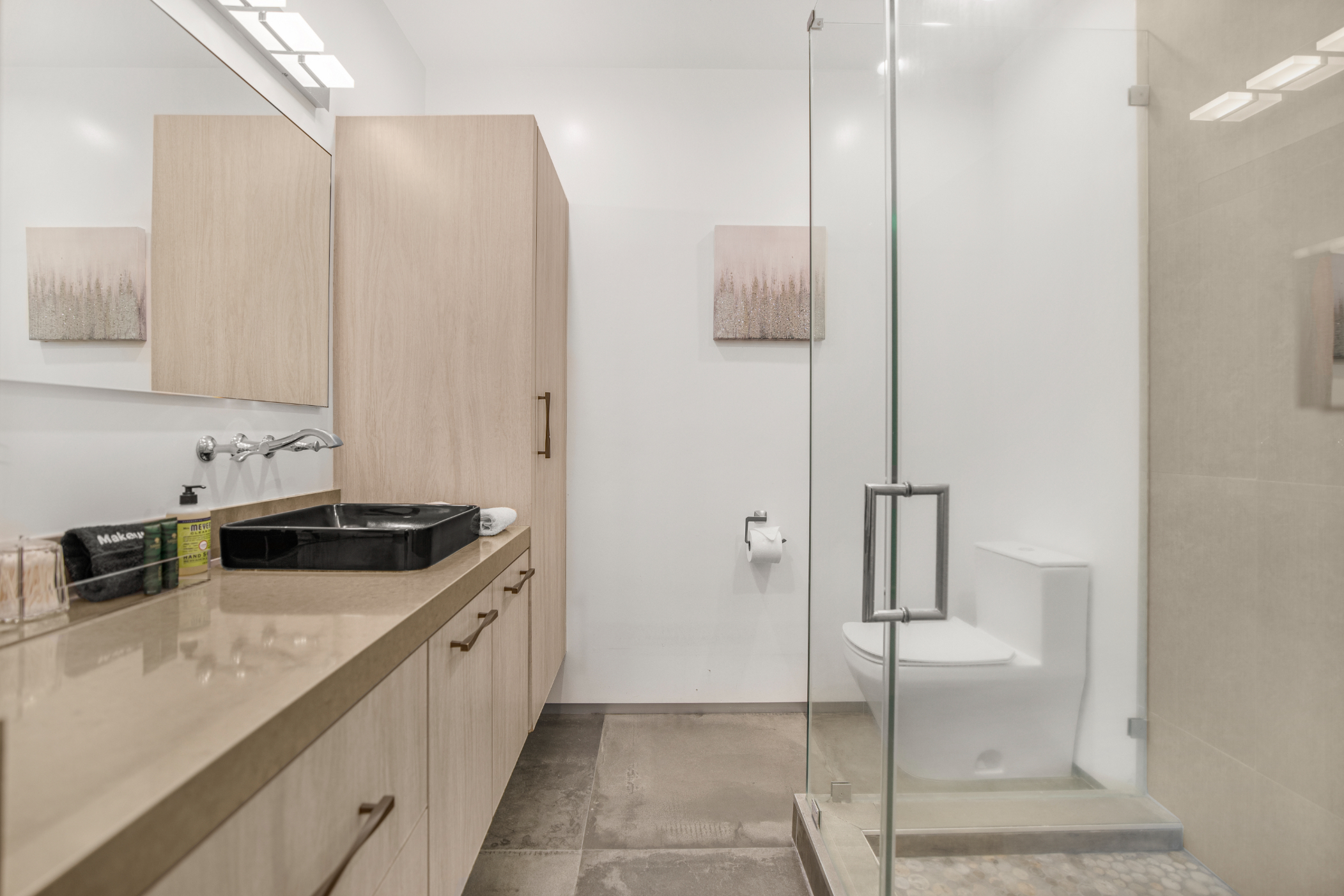 Louise Modern | Photo 36