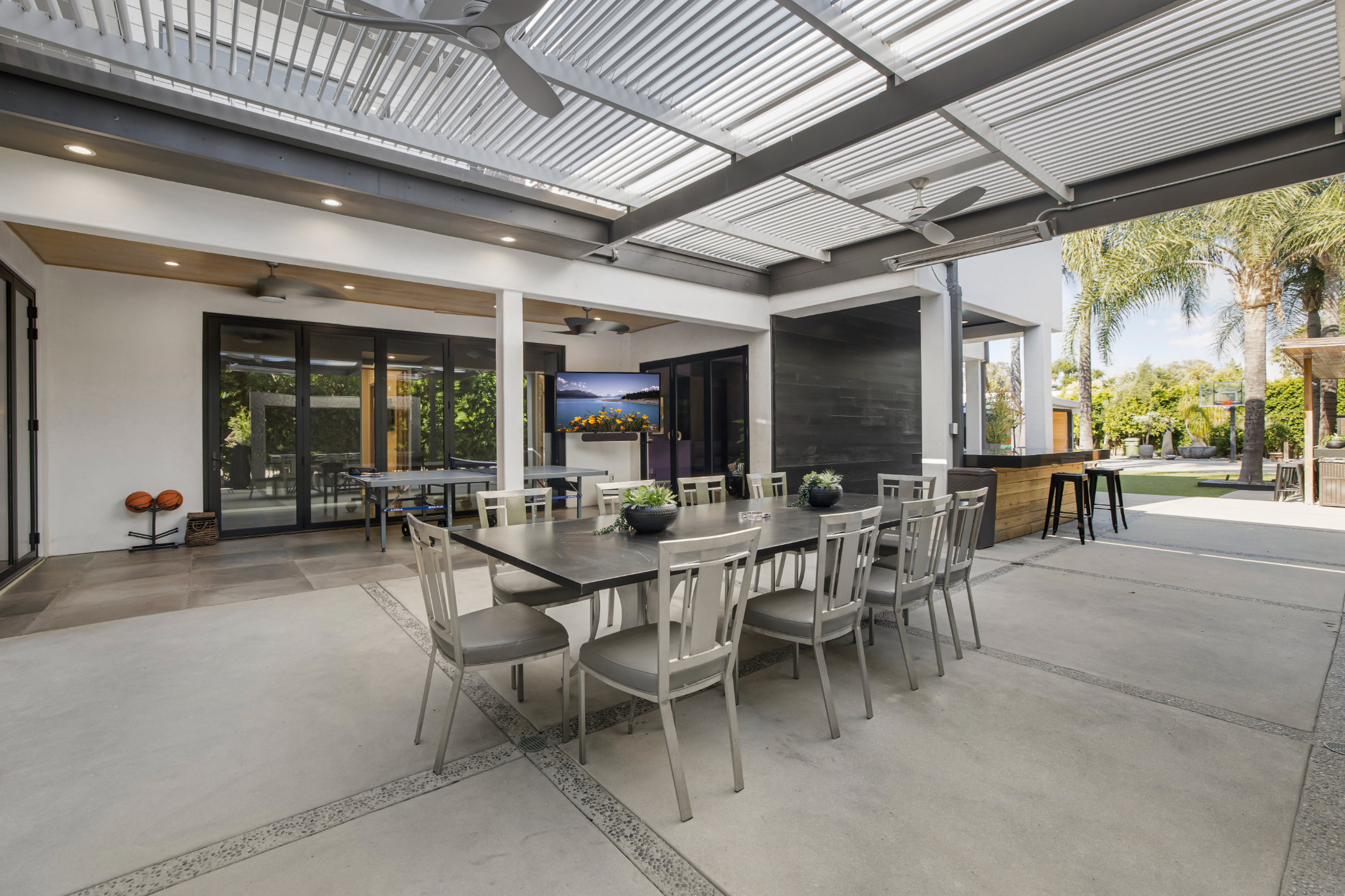 Louise Modern | Photo 52