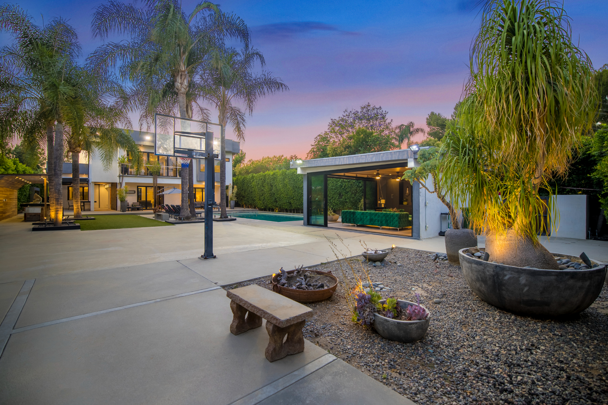 Louise Modern | Photo 66